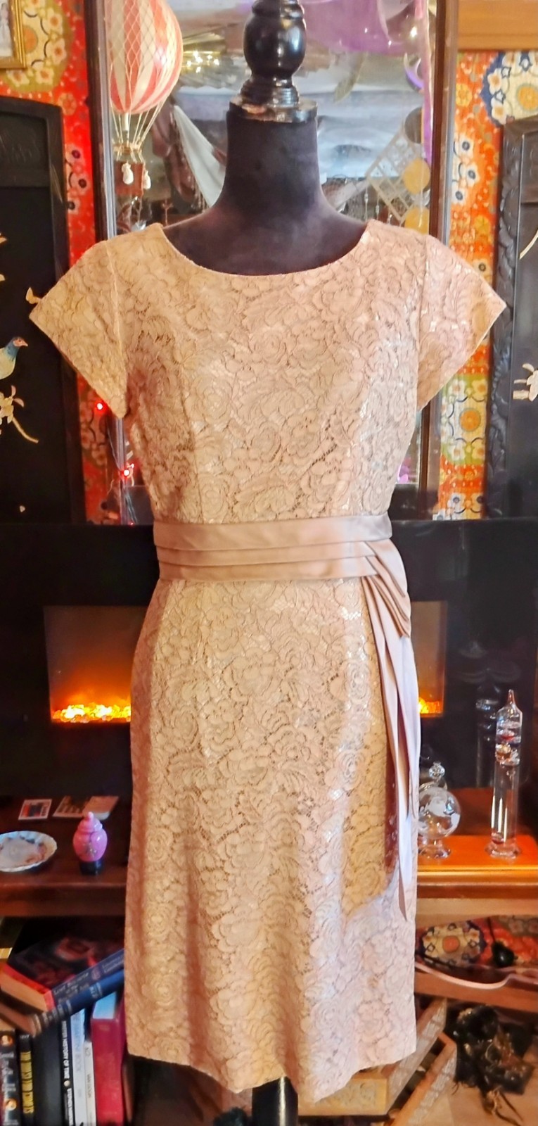 vintage dresses 1950s medium