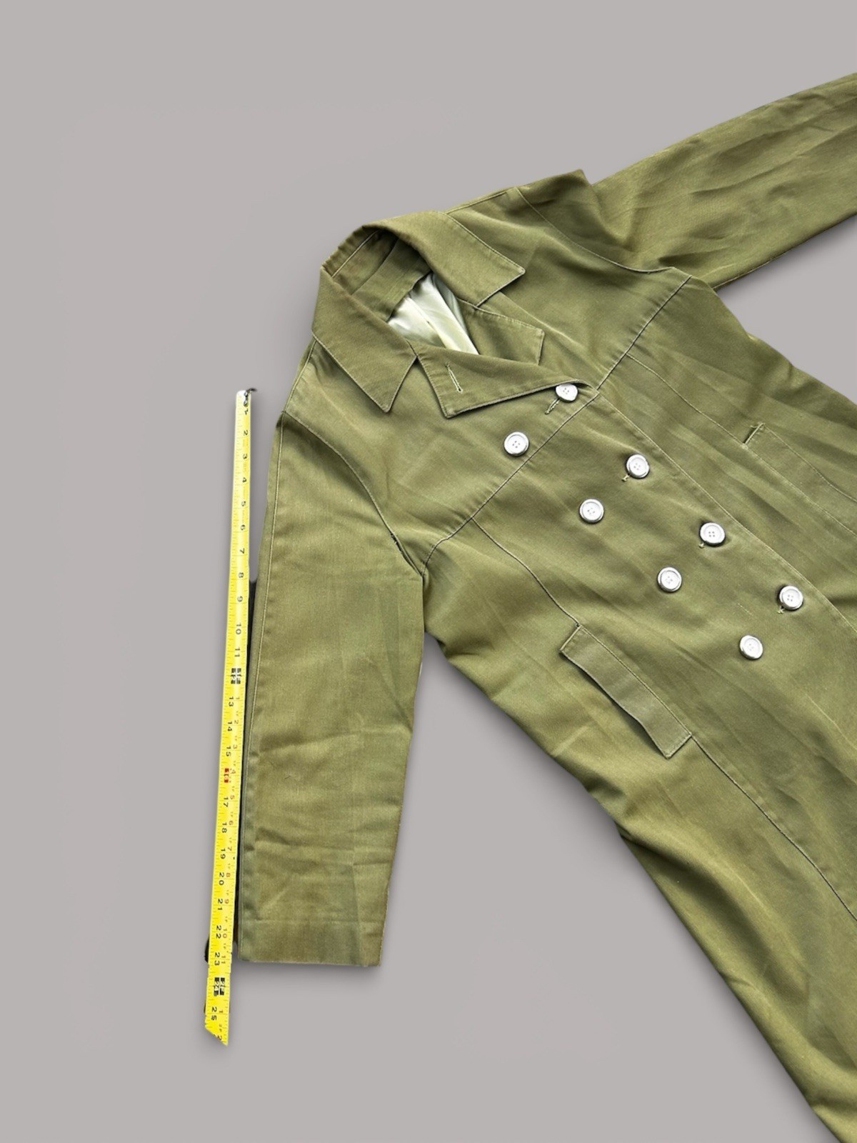Vintage Late 1960s–Early 1970s Olive Green Double-Breasted Coat