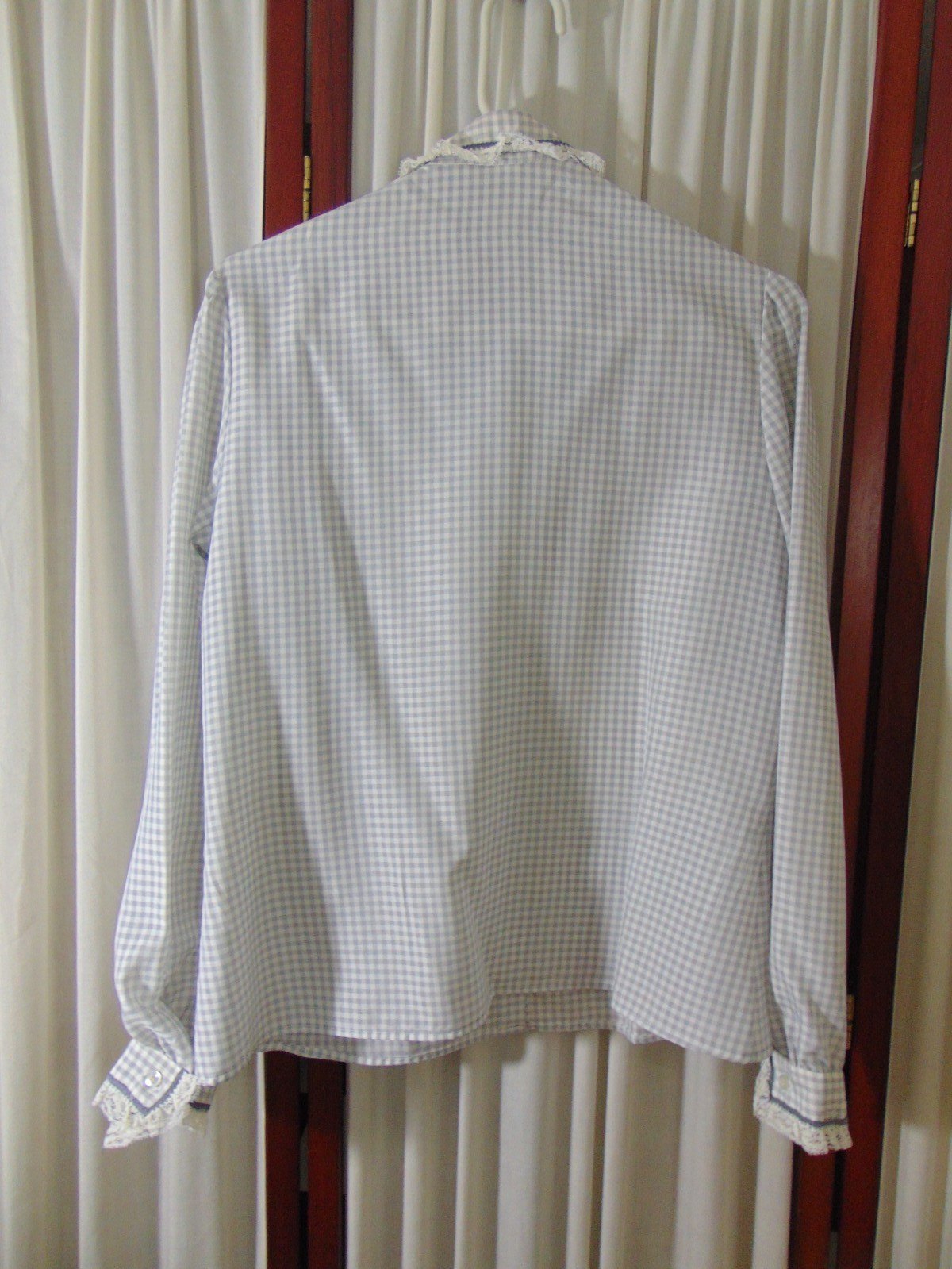 1970s Blouse -M- Gray/White Gingham Check-Lace Trim-VG-VICTORIAN LOOK- SALE