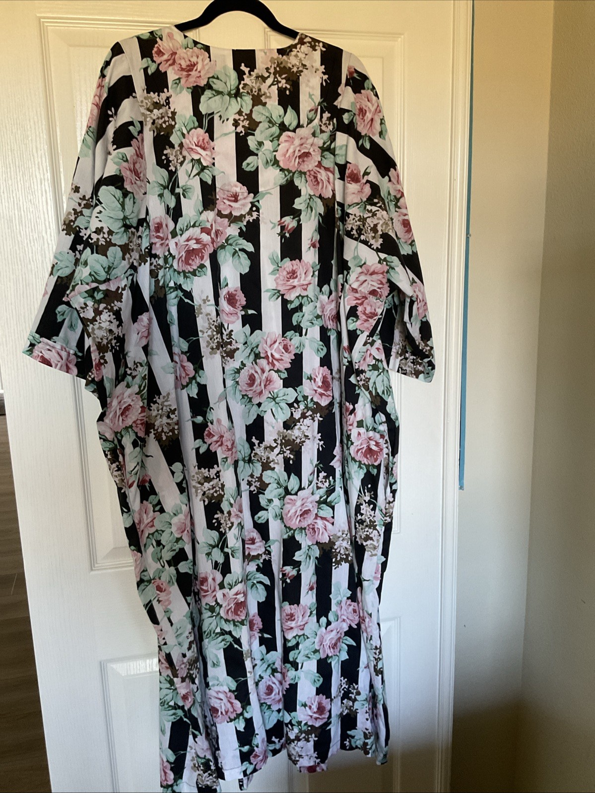 VTG Anthony Richards 1980s Black/Pink Roses Housedress Size 4X New