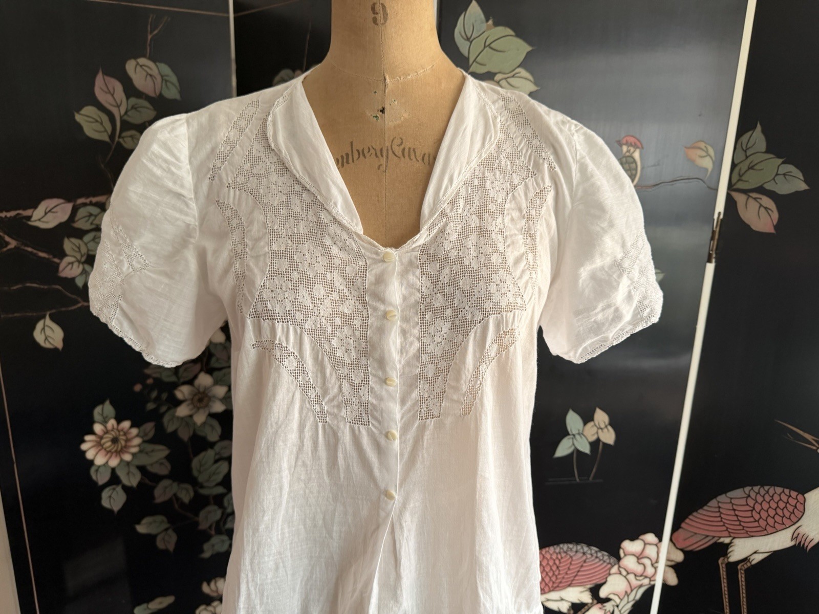 Vintage 1940’s White Cotton Blouse Dotted Swiss & Crochet Lace Puff Sleeve Top