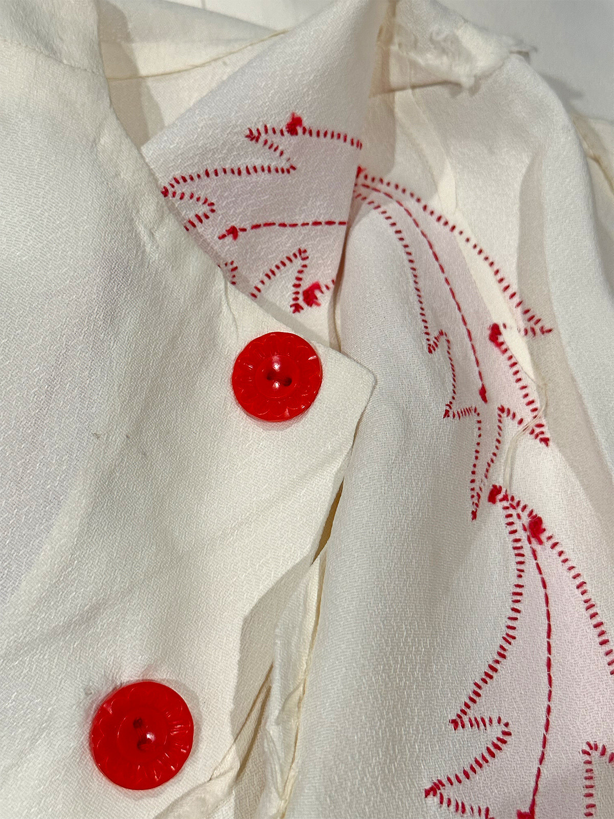 Vintage White Silk Red Leaf Applique Pleat Swing Skirt Button Back Blouse Dress