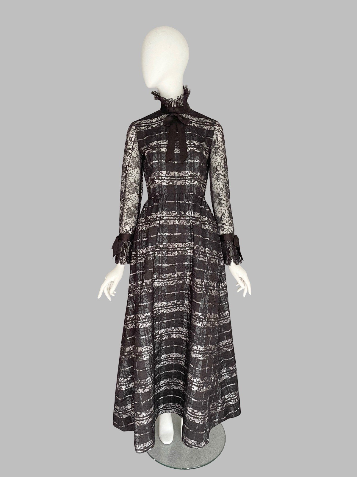 Geoffrey Beene Fall 1972 Vintage Brown Purple Lace Taffeta Maxi Gown Ruffle