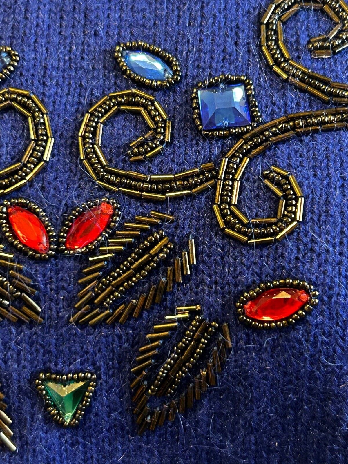 Vintage Carriage Court Women’s Medium Sweater Retro 80s Beaded Rhinestones Royal