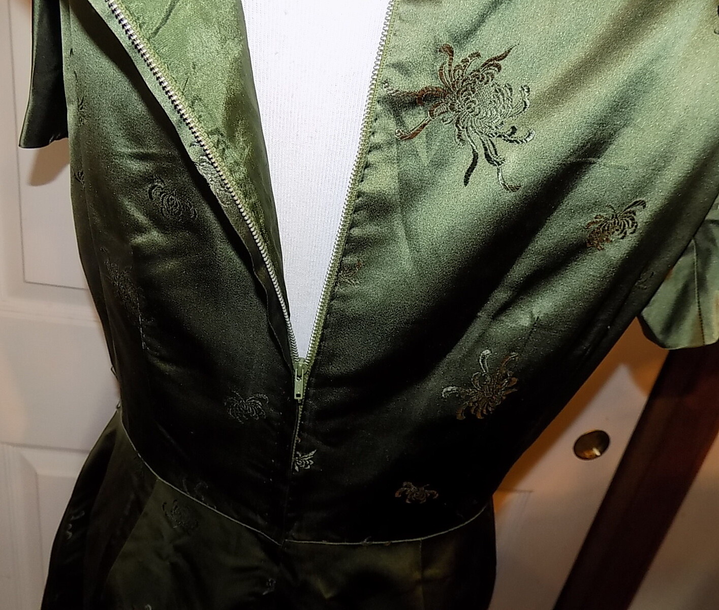 Vintage 60s Olive Green Satin Brocade Dress Jacket Set Hong Kong B40 ***