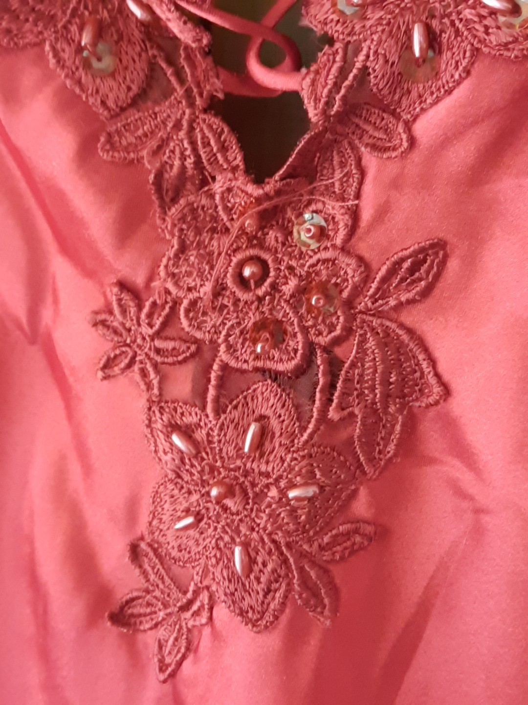 VTG RED CALIFORNIA DYNASTY Midi NIGHTGOWN Medium LIQUID Poly Satin LACE Boudoir