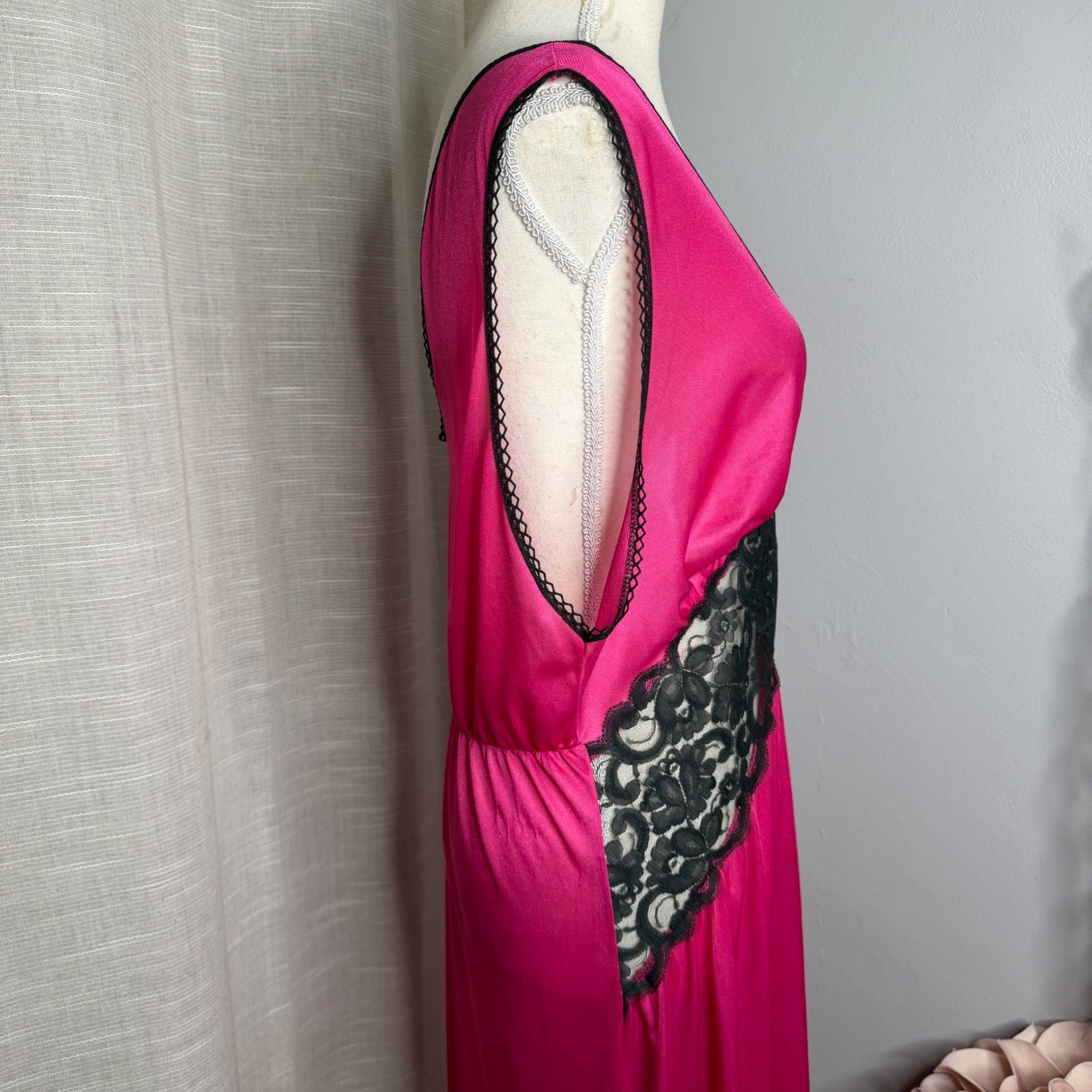 80s Vintage Spotlight Hot Pink Nylon Lace Maxi Nightgown Made in USA Plunge XL