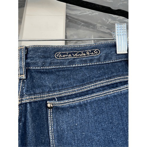 T2 Vintage Gloria Vanderbilt 1970s High Waisted Straight Leg Jeans Indigo 30