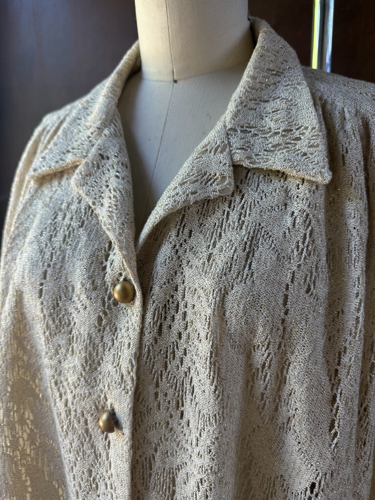 Vintage Authentic AKA romantic cream and gold lace blouse w/ gold buttons size L