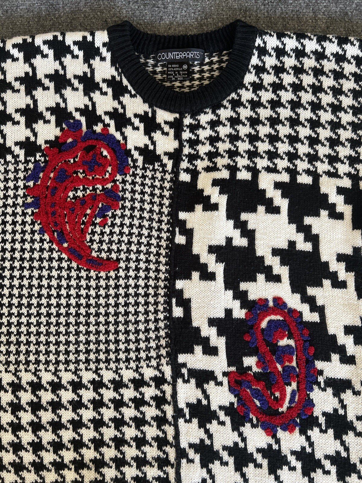 Counterparts Womens VTG Sweater Black White Houndstooth Chili Pepper Medium
