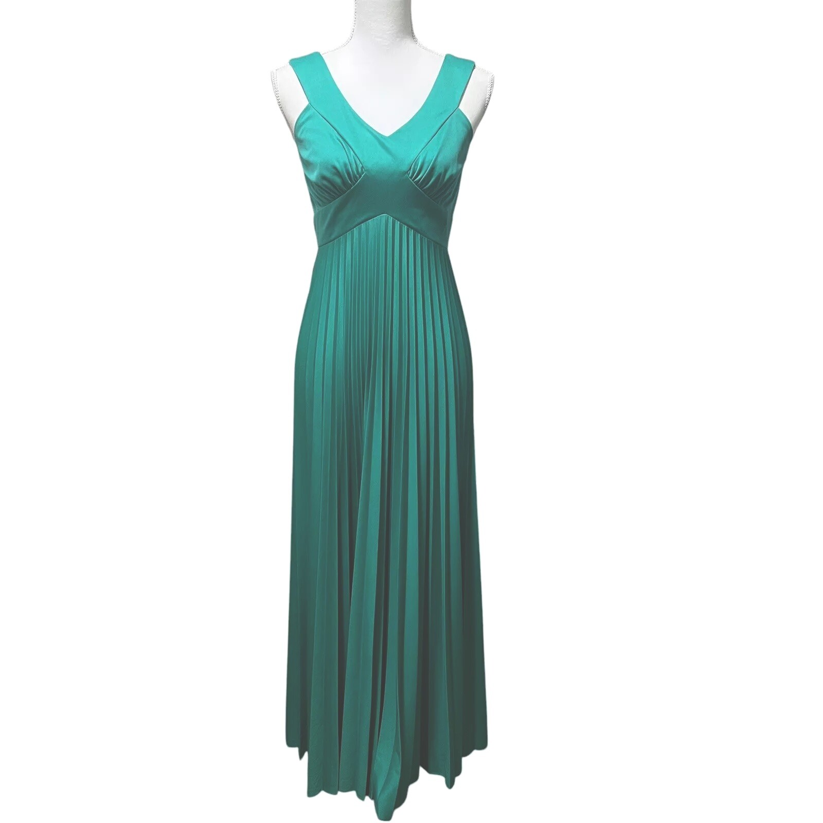 Vintage 1970’s Jac-An Green Pleated Maxi Dress Sleeveless **Please Read**