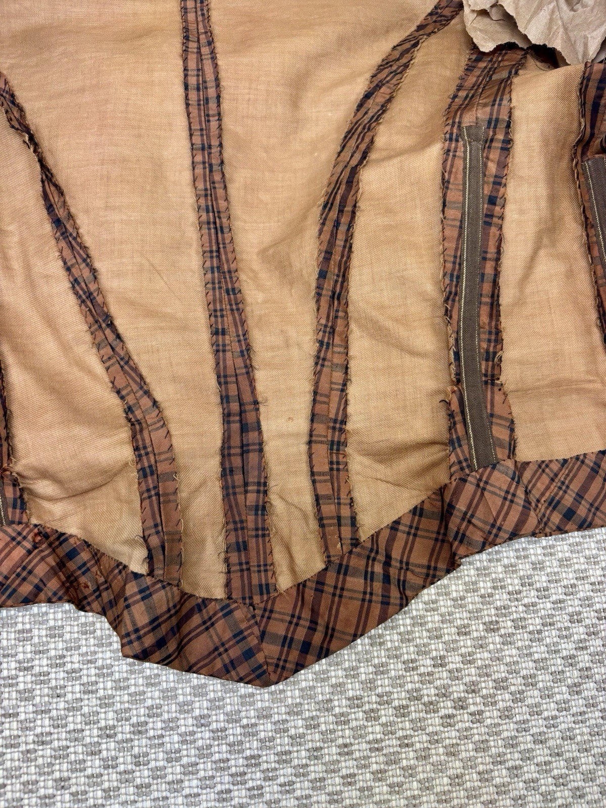 Antique Victorian 1890 Jacket Bodice Leg of Mutton Sleeve Brown Black Plaid Silk