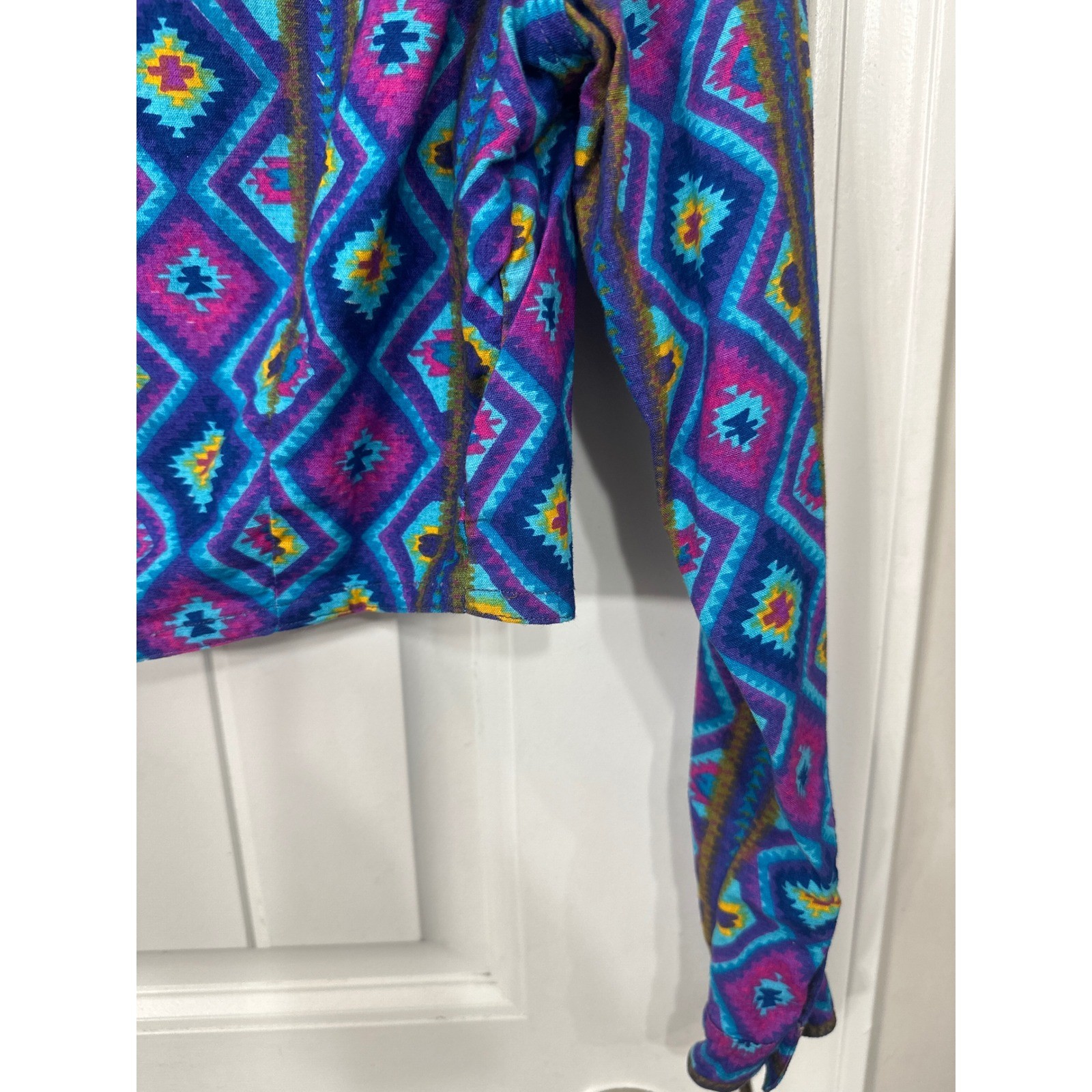 Vintage Rodeo Western Wear Womens Cropped Southwestern Geometric Shirt Purple M