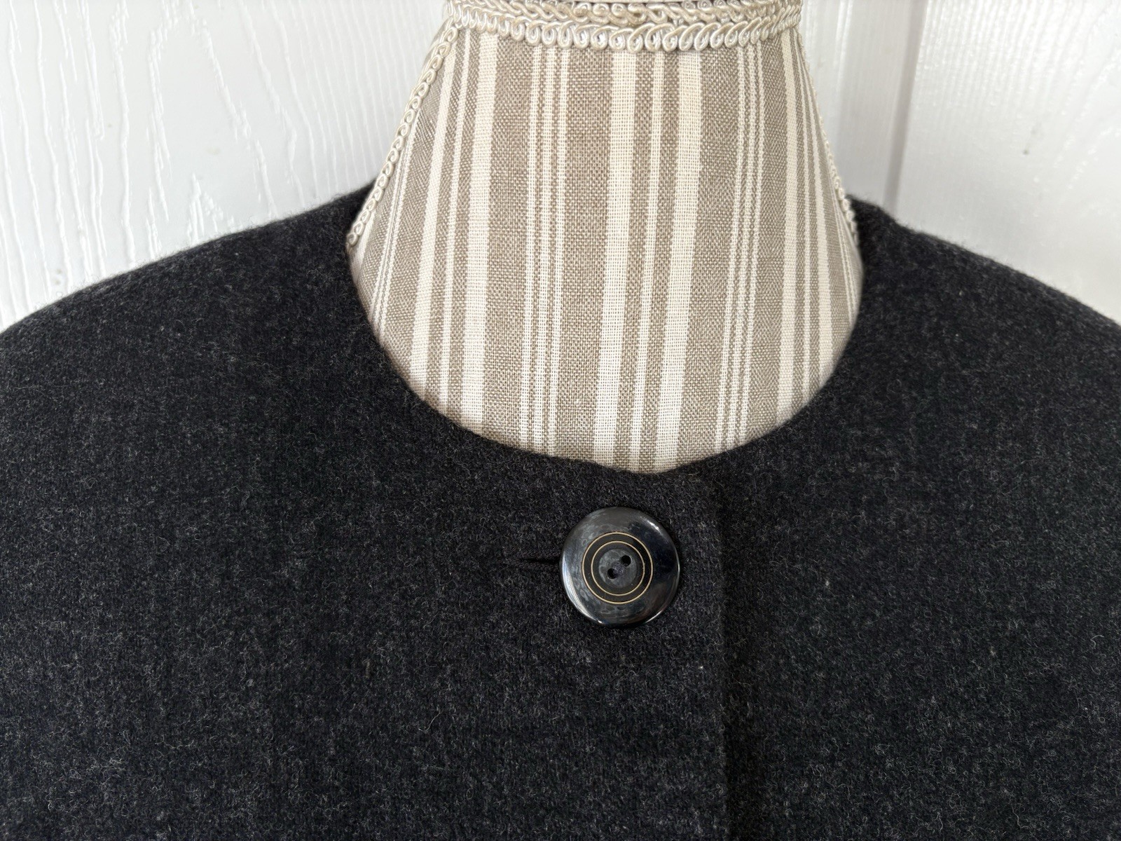 Vintage Oleg Cassini Womens Charcoal Gray 100% Pure Wool Coat Size MP