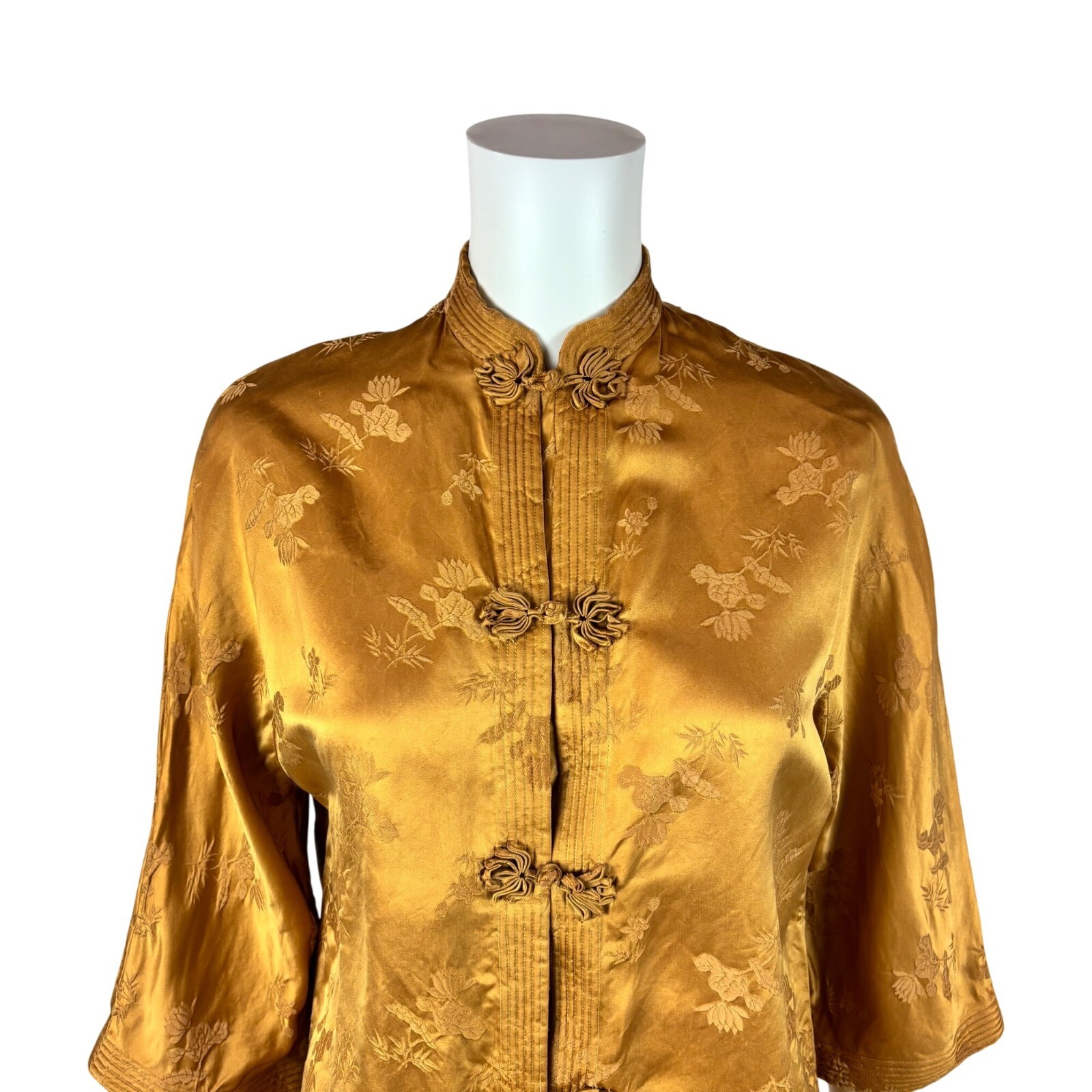 Vintage 70s Cheongsam Jacket Women’s Small Gold Floral Jacquard Frog Closures Dy
