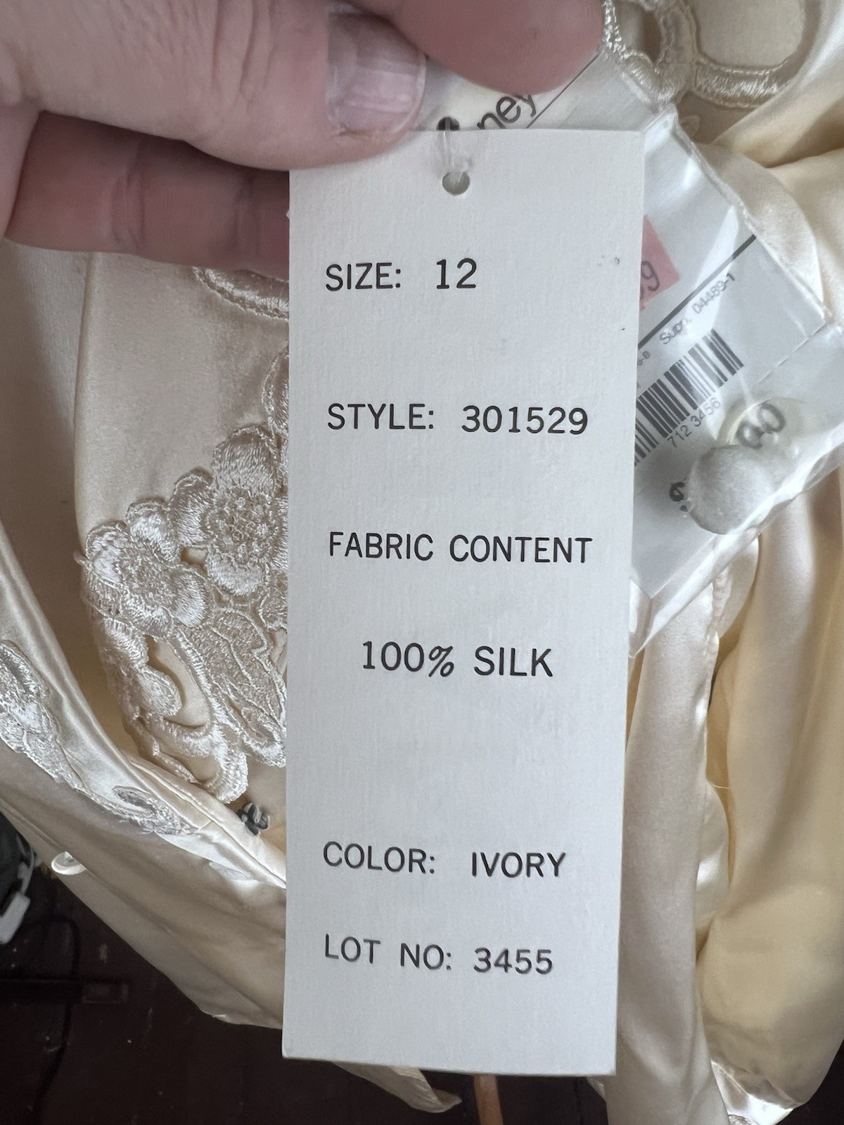 VTG 90’s Nilani Silk Blouse Embroidered Collar Buttons Petite 12 Ivory White