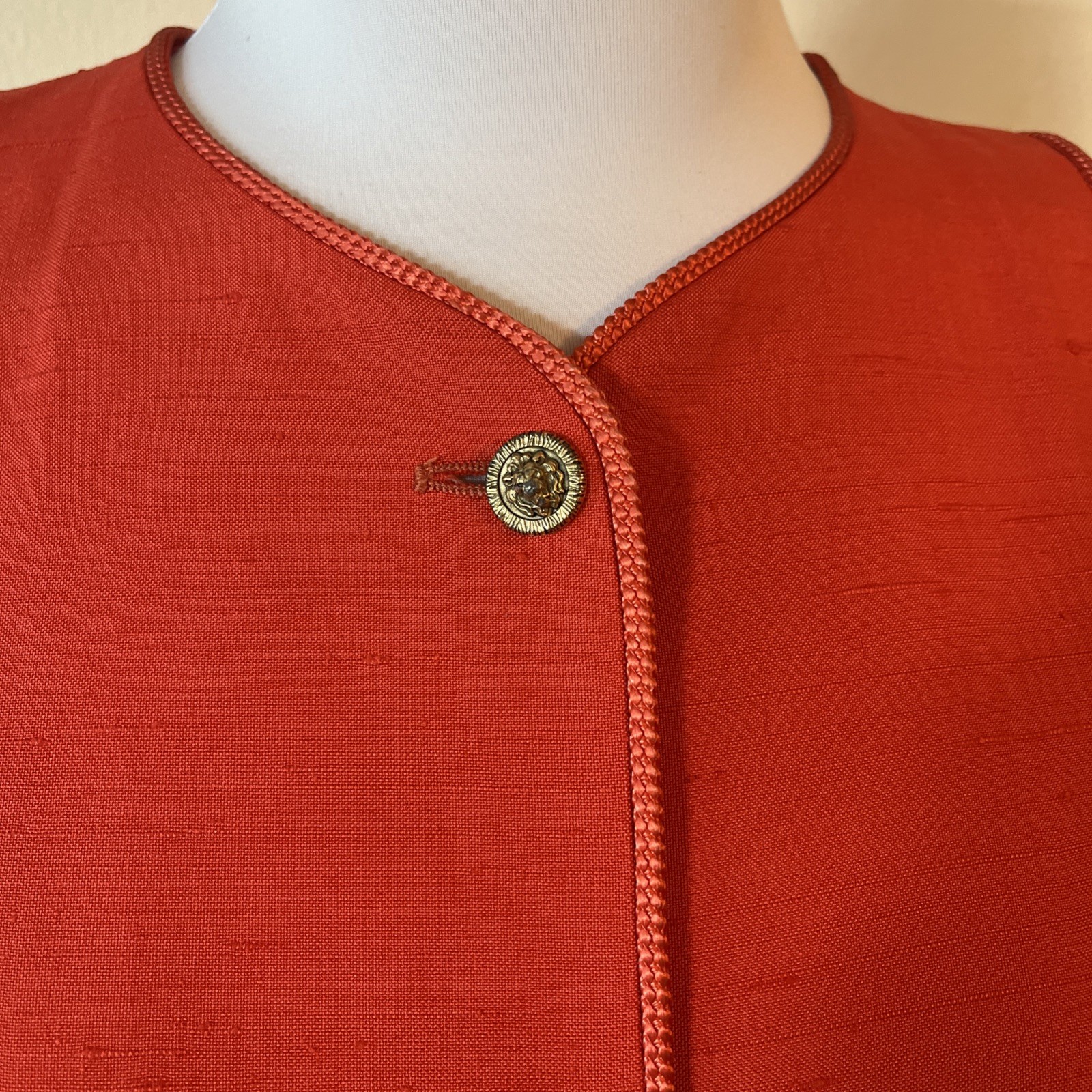 CHANEL vtg for Sara Fredericks Silk Red 2 Piece Skirt Suit~ Size S~ Gorgeous!