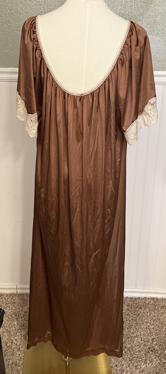 Vintage Jenelle of California Brown Long Robe Lace Size 2XL