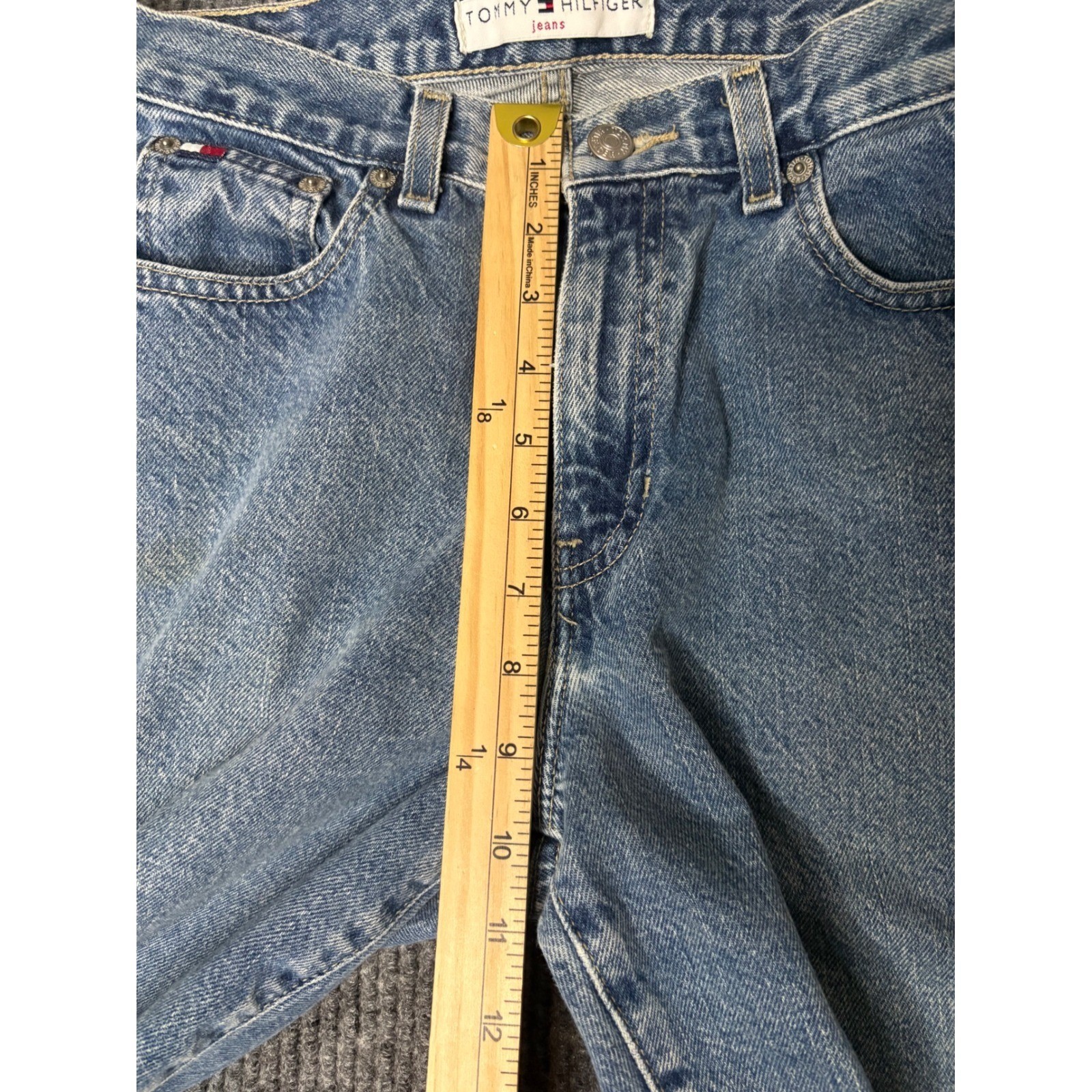 VTG Tommy Hilfiger Jeans Light Wash Flag Pocket Baggy Straight 90s Y2K Size 6