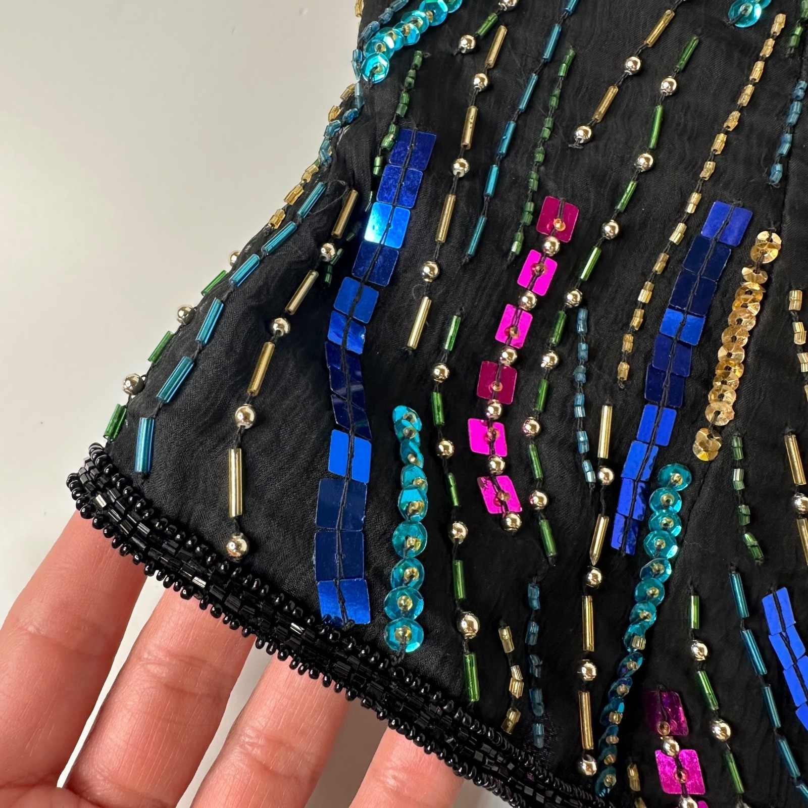 Laurence Kazar Black Silk Beaded Sequin Swirl Sleeveless Top Vintage Glam Sz M