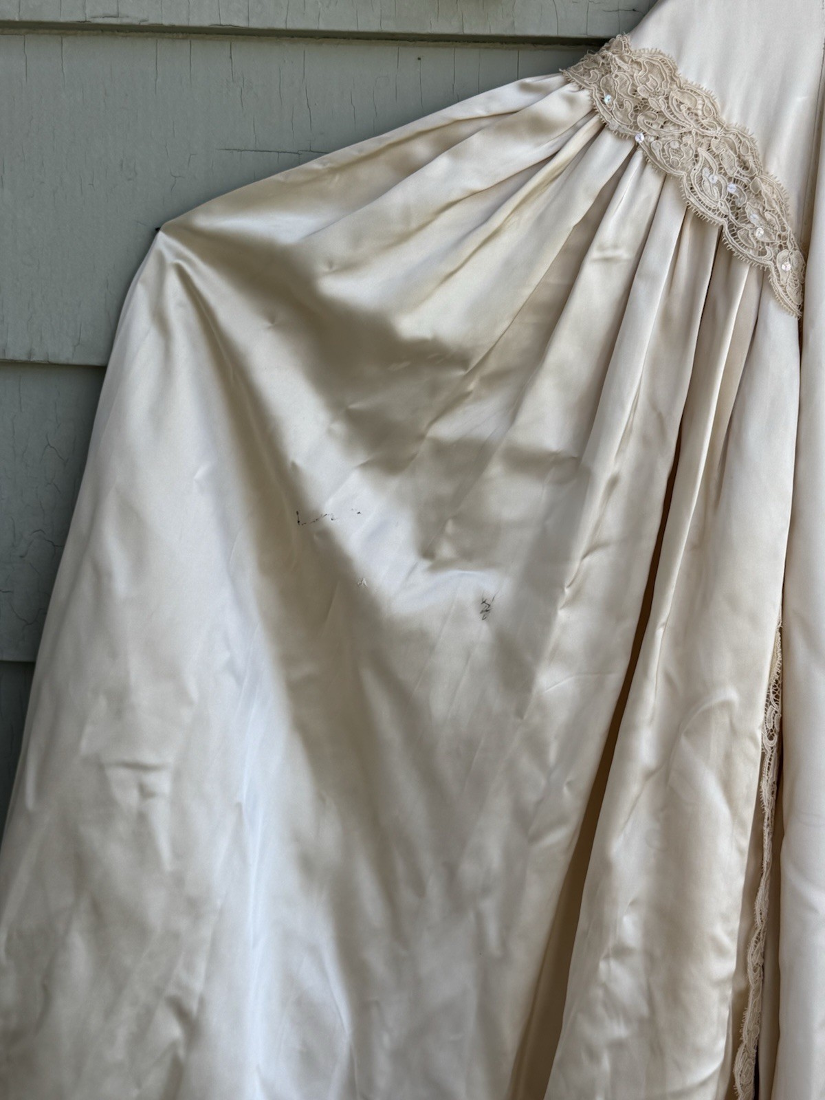 Vtg 40/50’s Satin Wedding Dress Beige Cream Lace Size 2 ? Lace Sequins 22” Waist