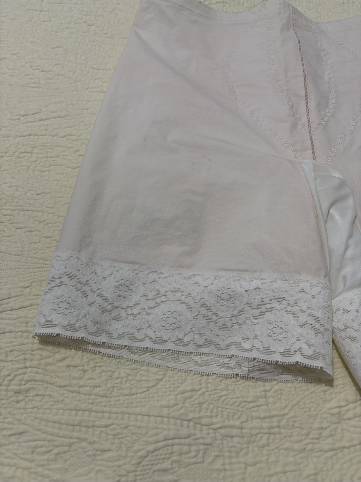 Vintage Girdle Shorts Garter Tabs Pale Pink White Lace ￼Sz S/M