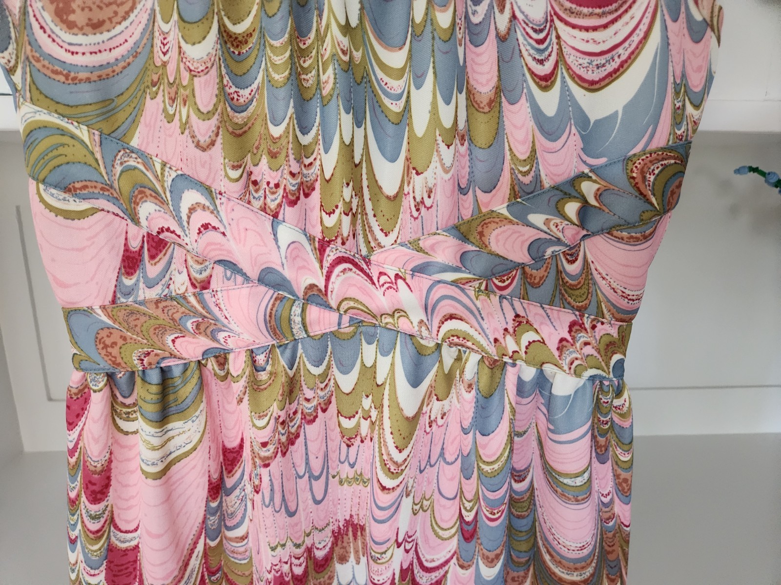 Vintage 1970’s Leslie Fay Sleeveless Hippie Marbled Maxi Dress Size 4 / Small