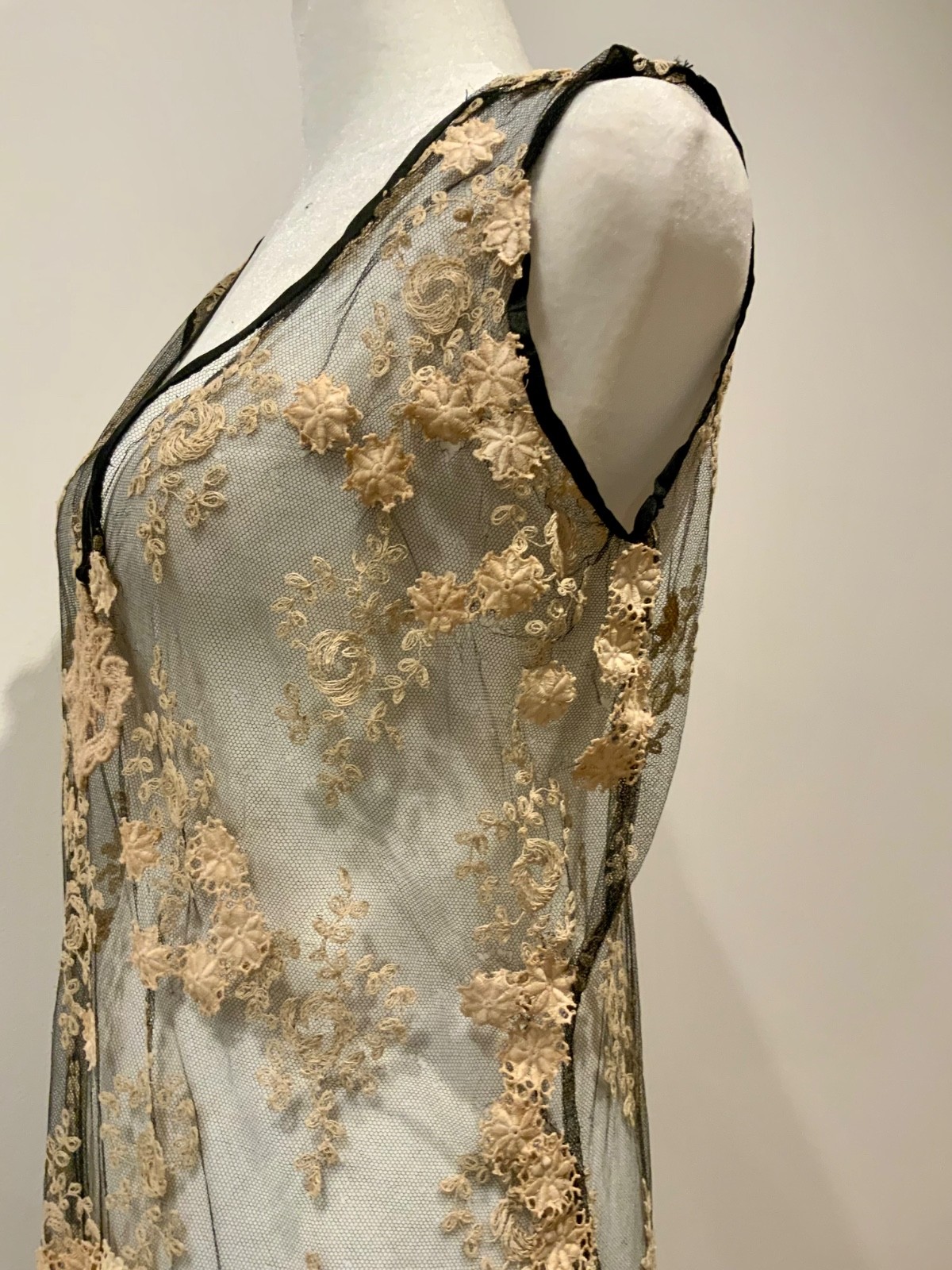 Rare 1920s French Lace Dress. Black Net & Pink Floral Embroidery. Restored S