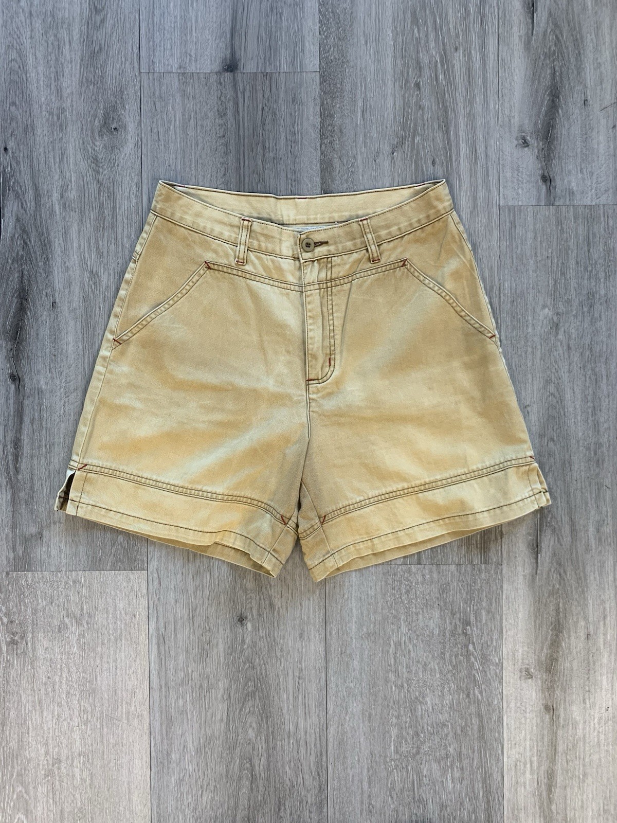 Vintage 90s Passports Beige High Waisted Cargo Safari Style Shorts Size 10
