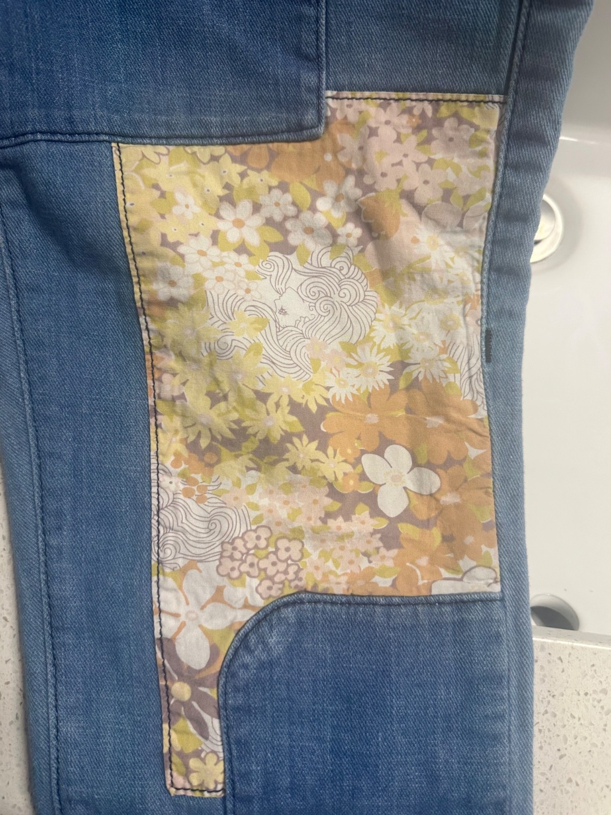 Women’s True religion patchwork low rise flare jeans size 29