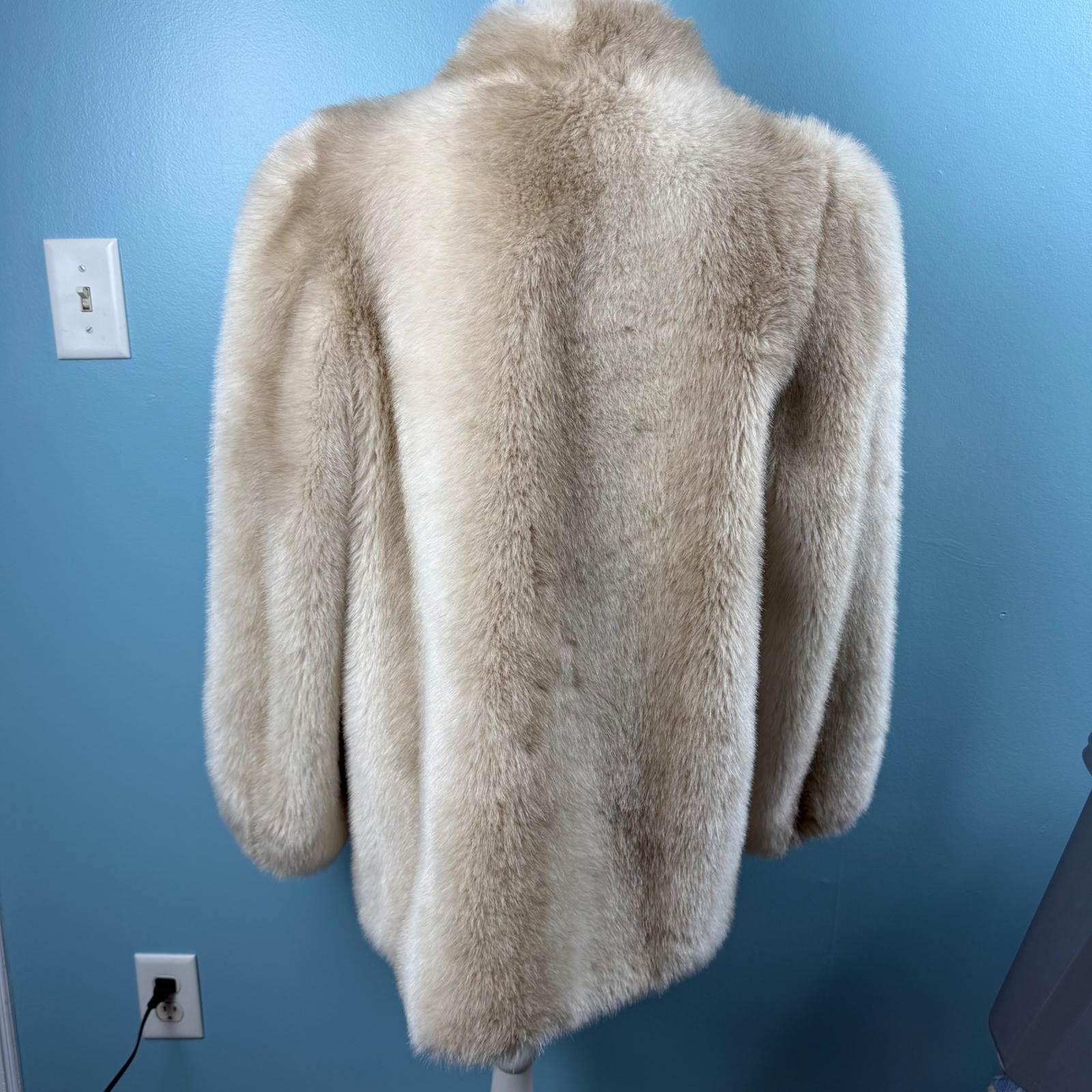 VTG Hillmoor New York Faux Fur Coat Cream Union Made in USA Mid Length Coat USA