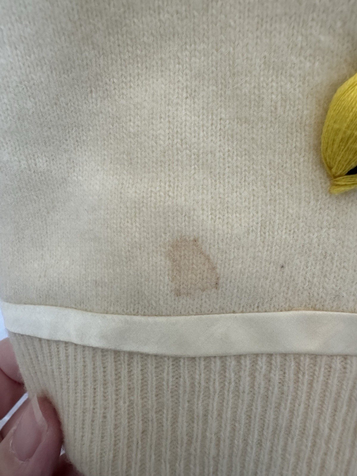 The Best Co., Ltd Vintage Ivory Yellow Embroidered Floral Cardigan Size 40
