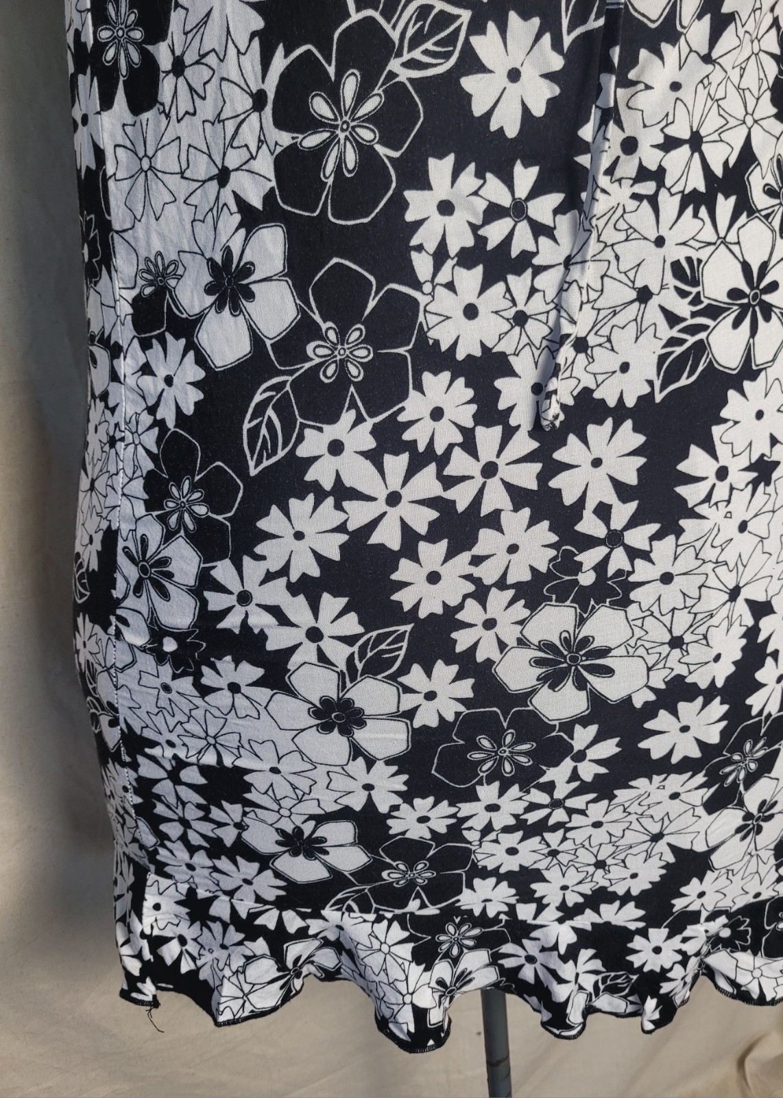 Vintage 80s 90s Black White Floral Mini Dress Ruffle Hem Amy Byer Summer XS/S