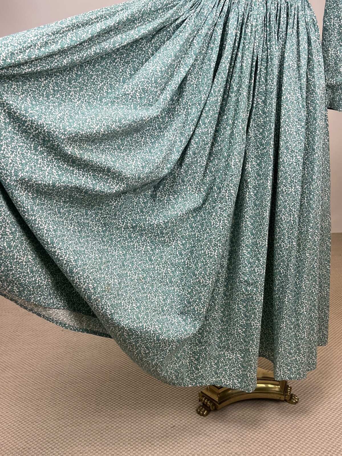Vintage Cotton ditzy Print Maxi Dress 1970s does 1900s Pioneer Wear Long Sleeve