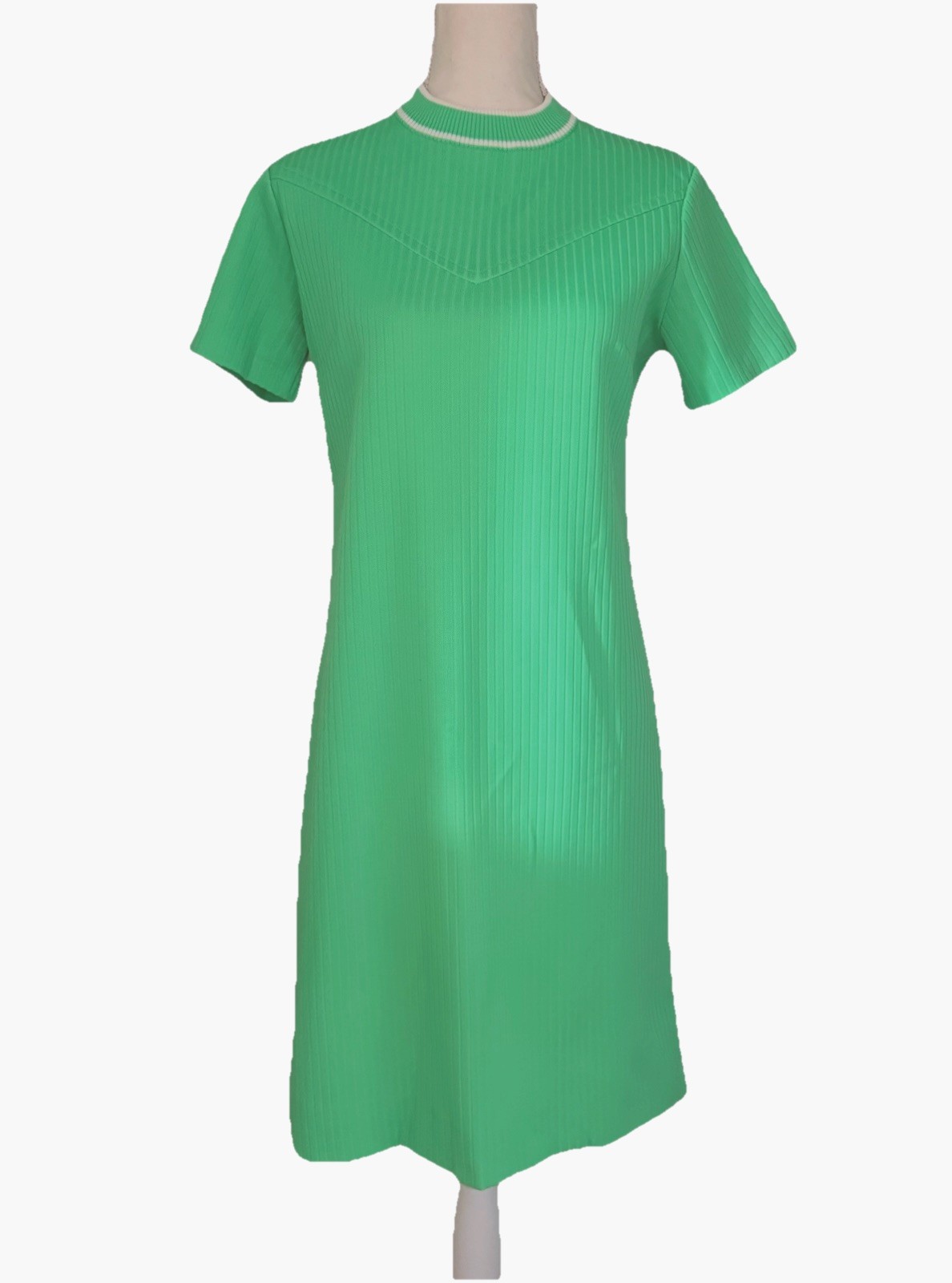 Vintage Grand Prix Late 1960 – Mid 1970s Green Ribbed Knit Dress Sz 10