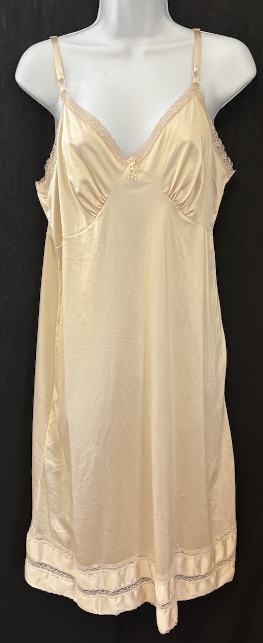 Vintage SEARS Anti Cling Beige Nylon & Lace Full Slip Size 36 USA SHIPS FREE