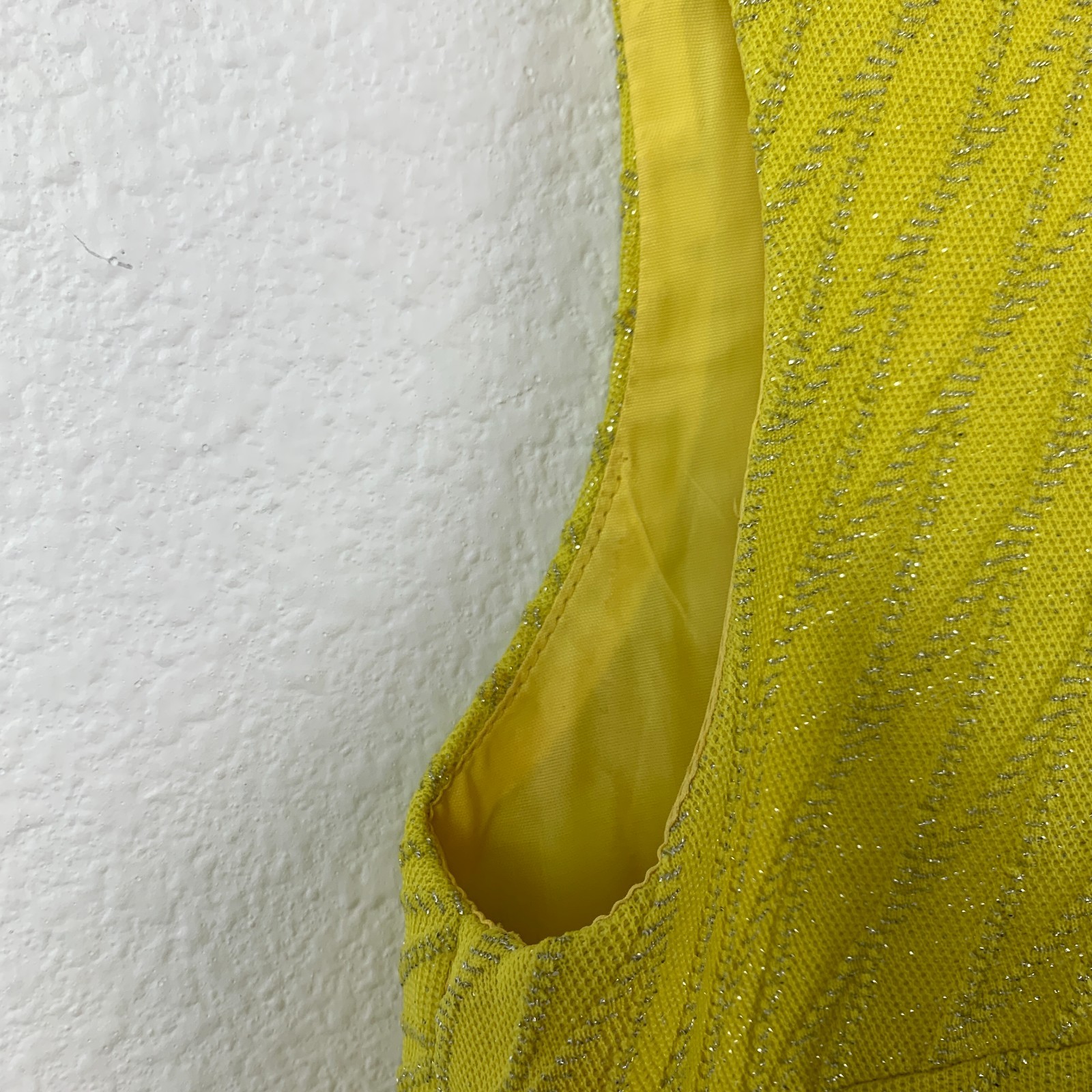 Vintage Julie Miller California Chartreuse Metallic Sleeveless Shell Chest 37″