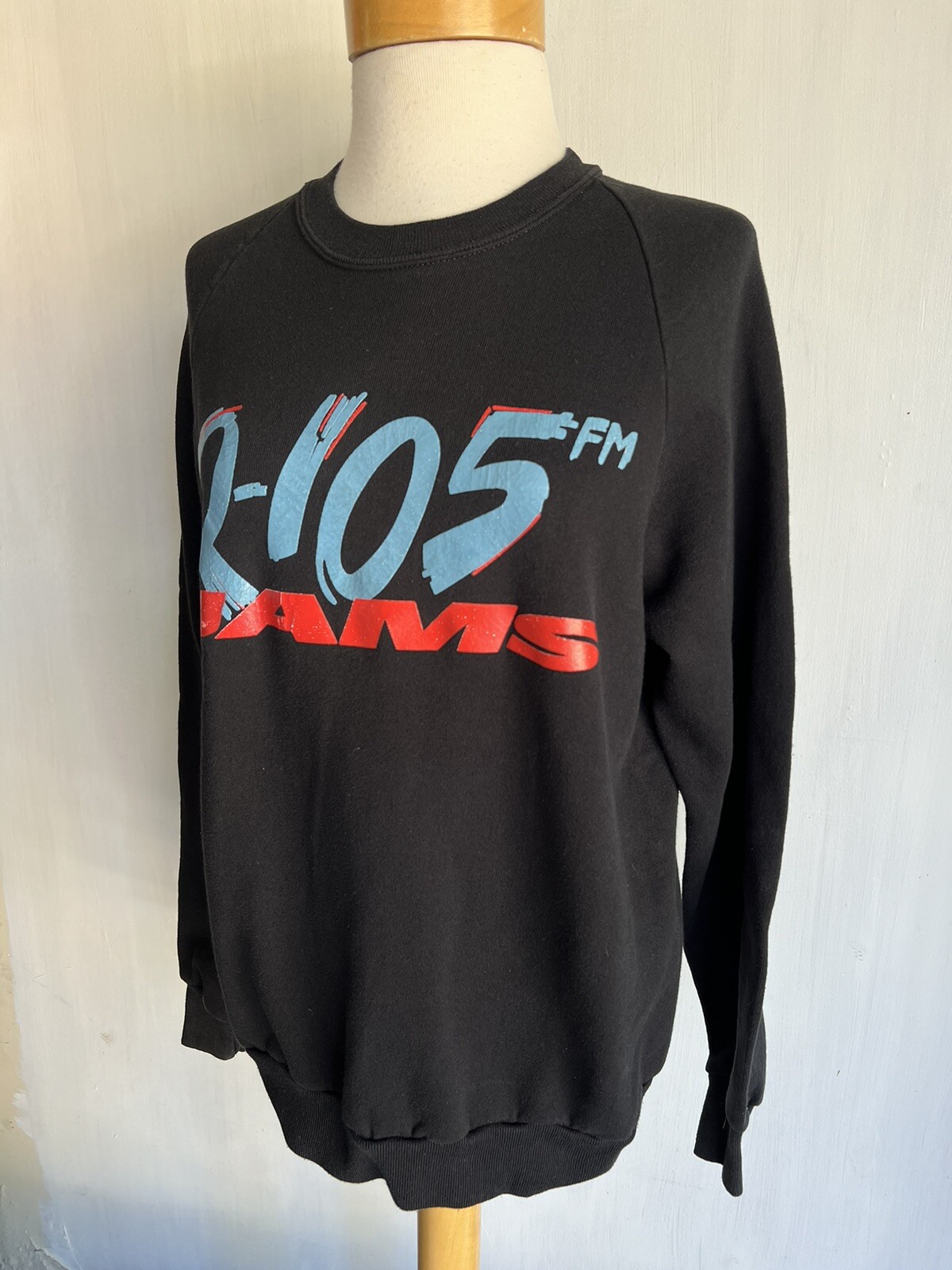 Q-105 FM JAMS Official Unisex Vintage 80s Tampa Radio Station Sweatshirt Sz M/L