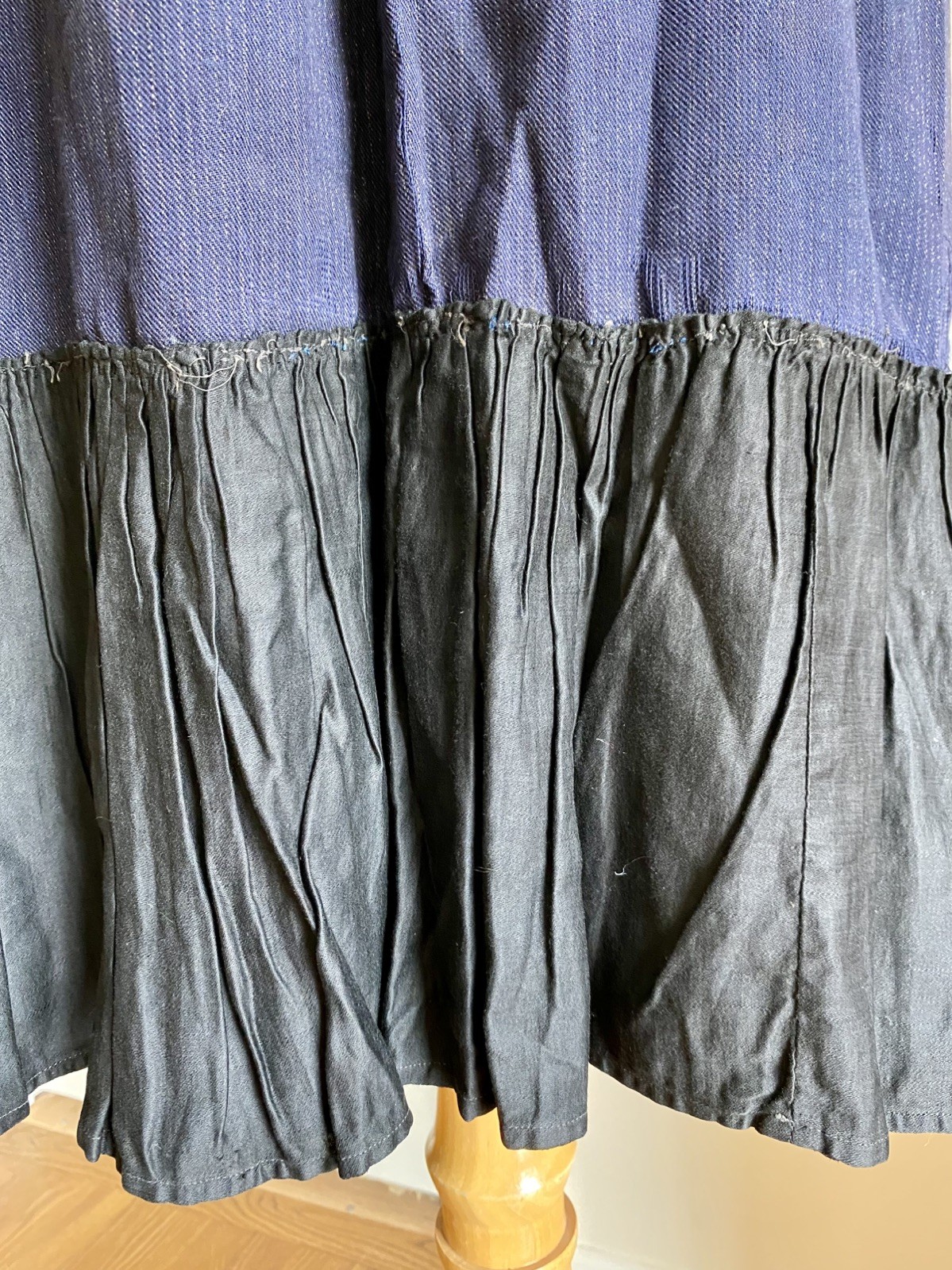 Antique 1800s early 1900s French Indigo Dyed Walking Skirt Chore Petticoat