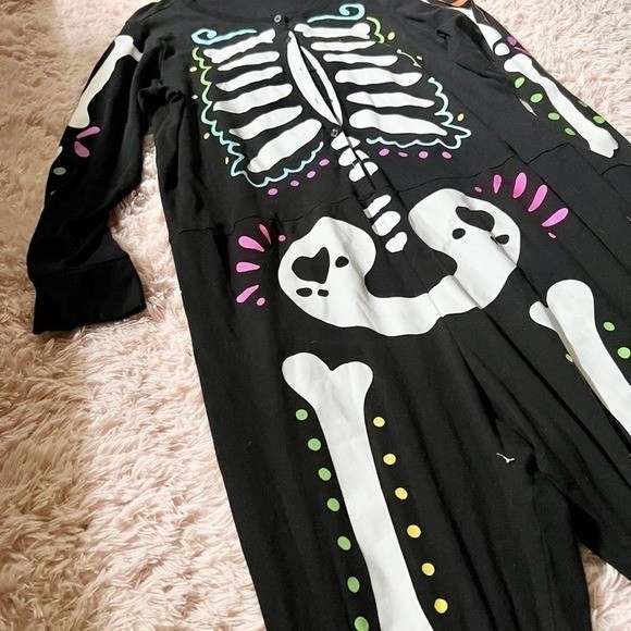 Skeleton Sugar Skull Day of the Dead Spooky Pajamas Unisex XXL Costume Lounge