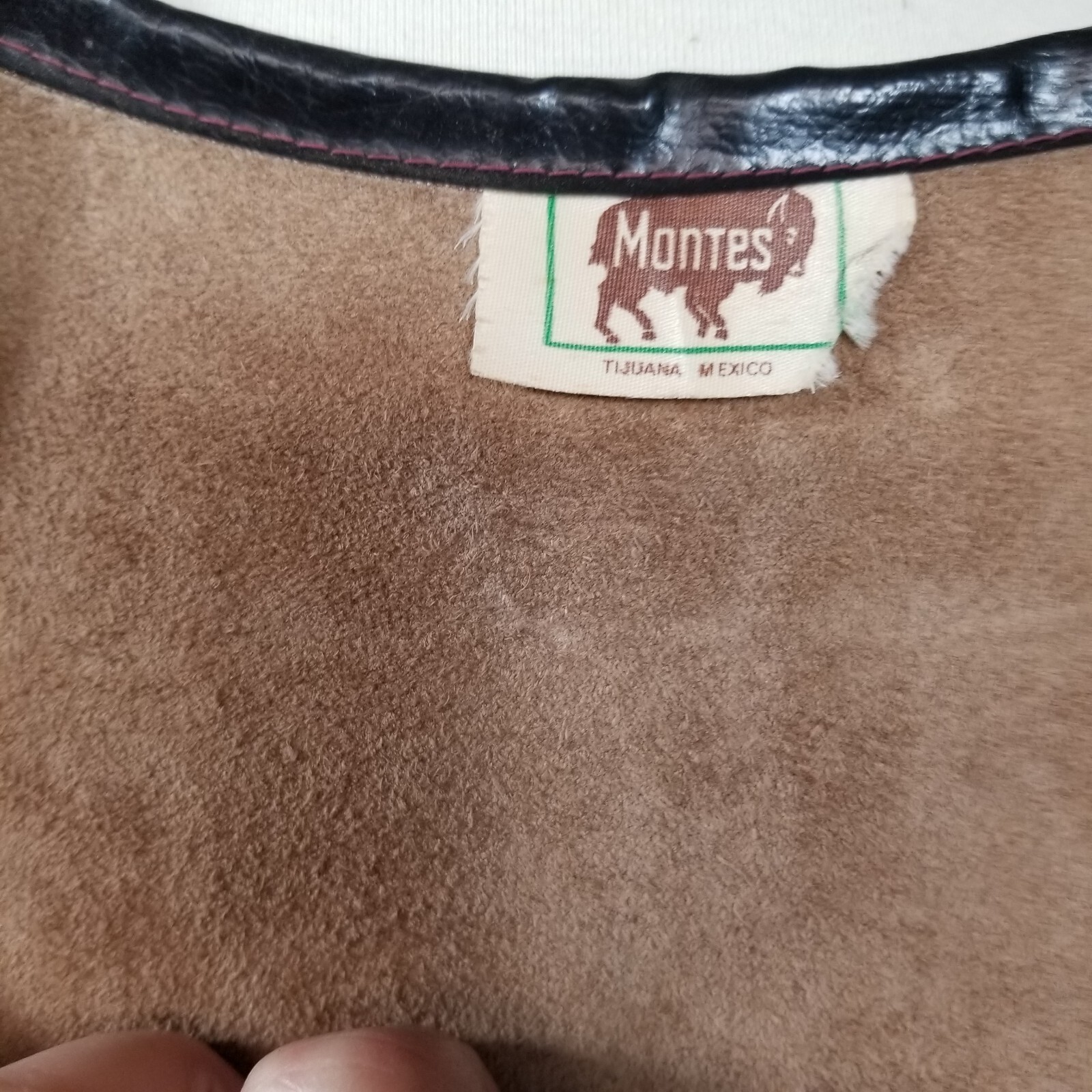 VTG Montes Suede Tan Leather Women’s Stylish Fringe Vest Vintage Made In Mexico