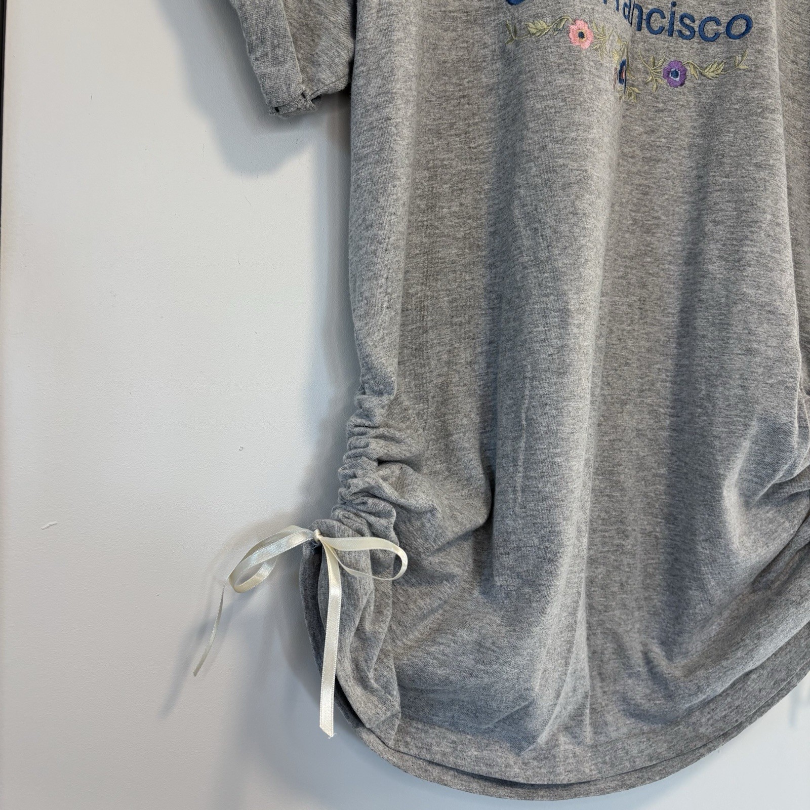Vintage San Francisco Embroidered Gray T-Shirt w/ Buttons Made in USA Women Lg