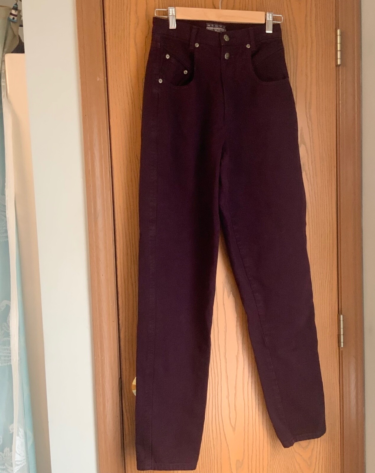 VINTAGE NUOVO DOUBLE BUTTON BURGUNDY DENIM JEANS SIZE 5/6 L WOMENS STRAIGHT LEG