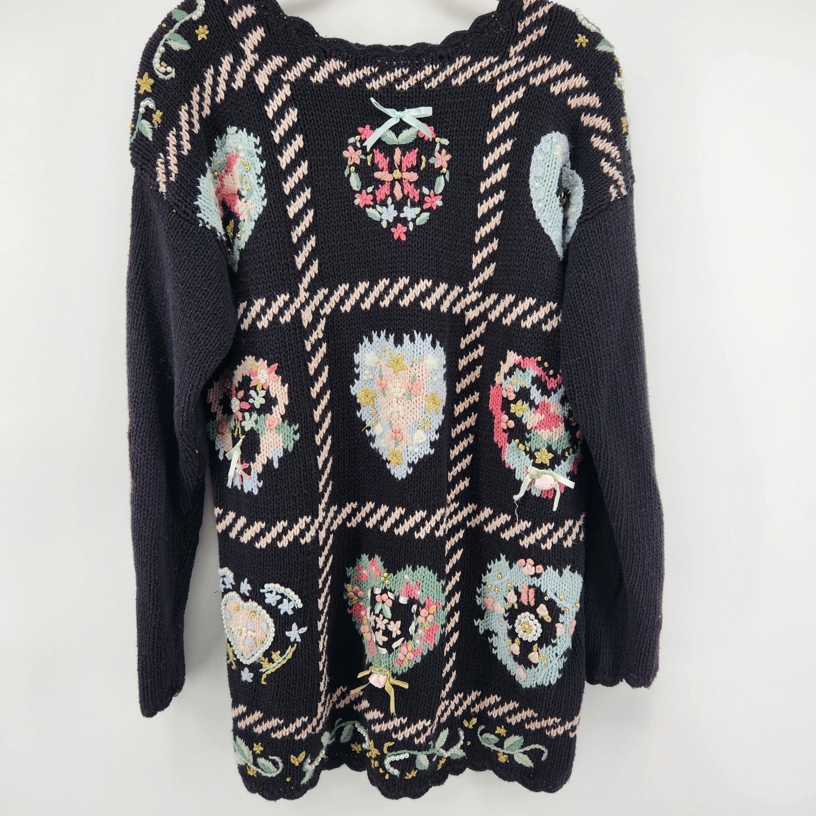 Kathie Lee Vintage Heart Embroidered Beaded Ribbon Sweater Black Small