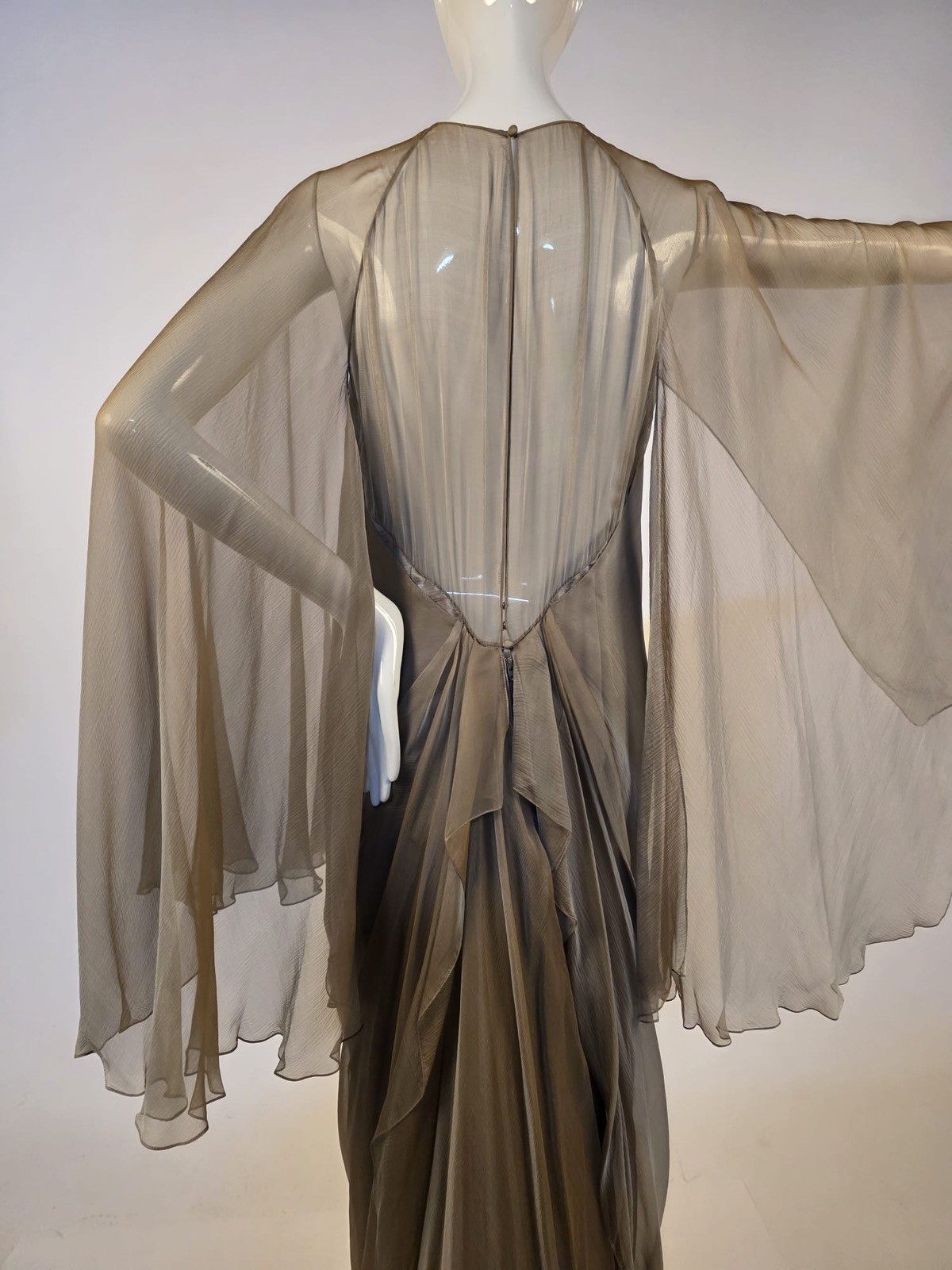 VINTAGE 1970’S DESIGNER OSCAR DE LA RENTA SILK CHIFFON EVENING GOWN DRESS 