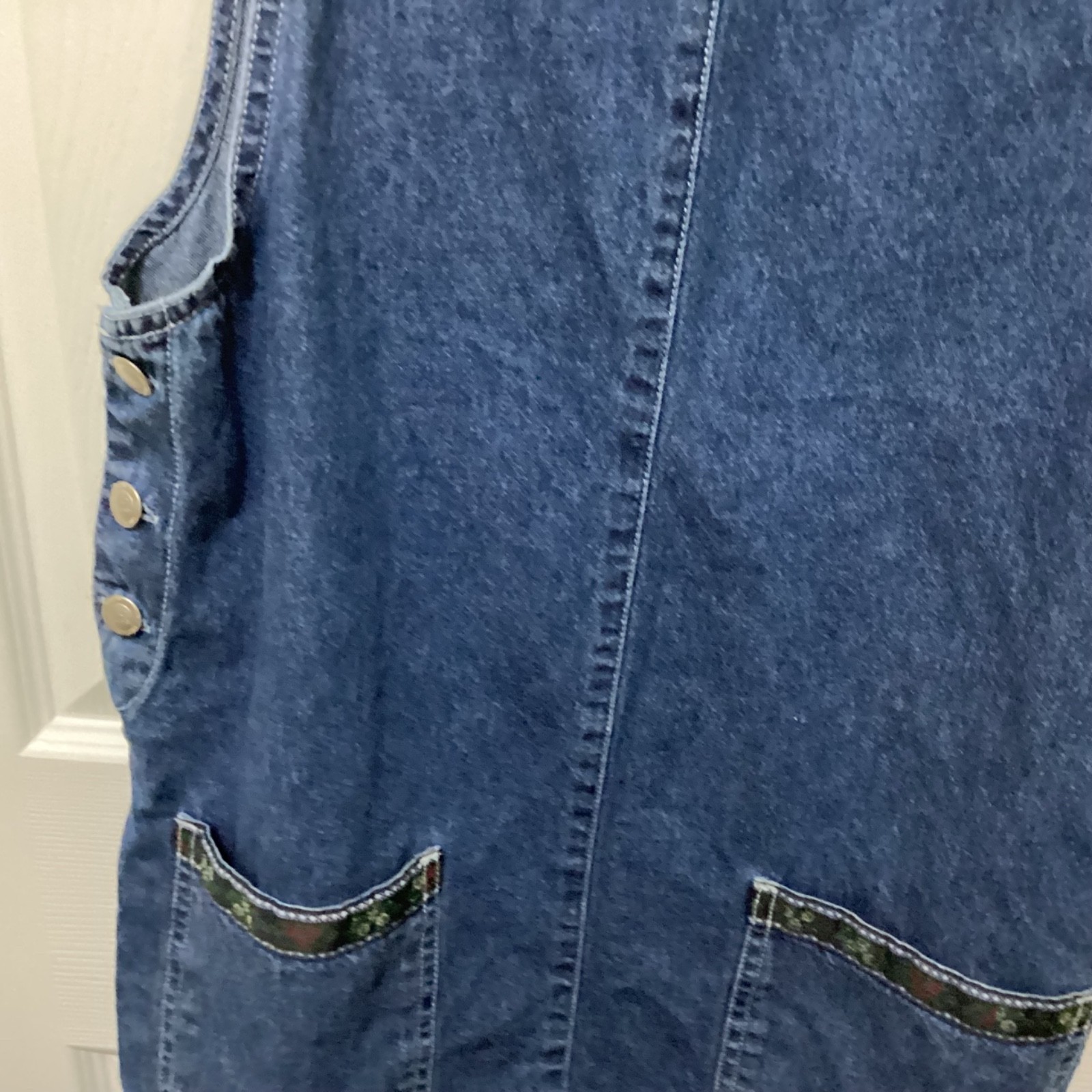 Vintage 90’s/Y2K New NO EXCUSES Denim dress ~Embroidered Pockets~M