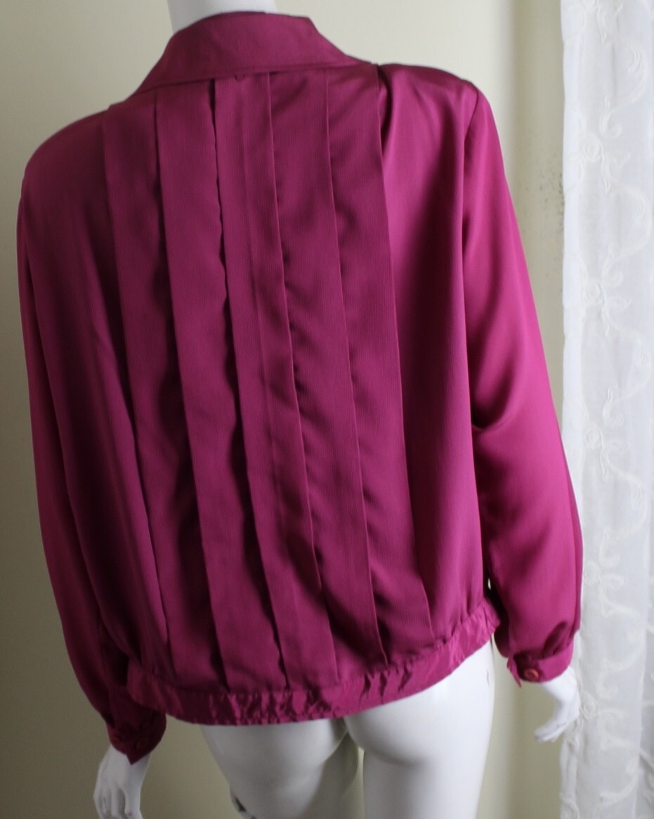 Halston III Vintage Sz 14 Polyester Magenta Pleated Blouse with Scarf Tie