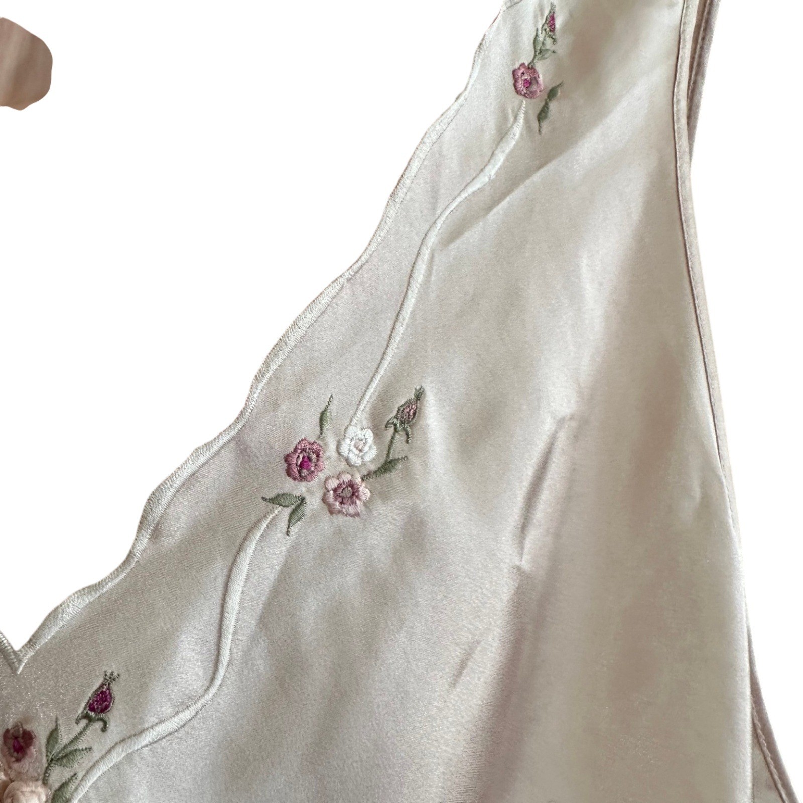 Vintage Gilligan O’Malley 2X Pink Satin Night Dress Floral Embroidered V-Neck