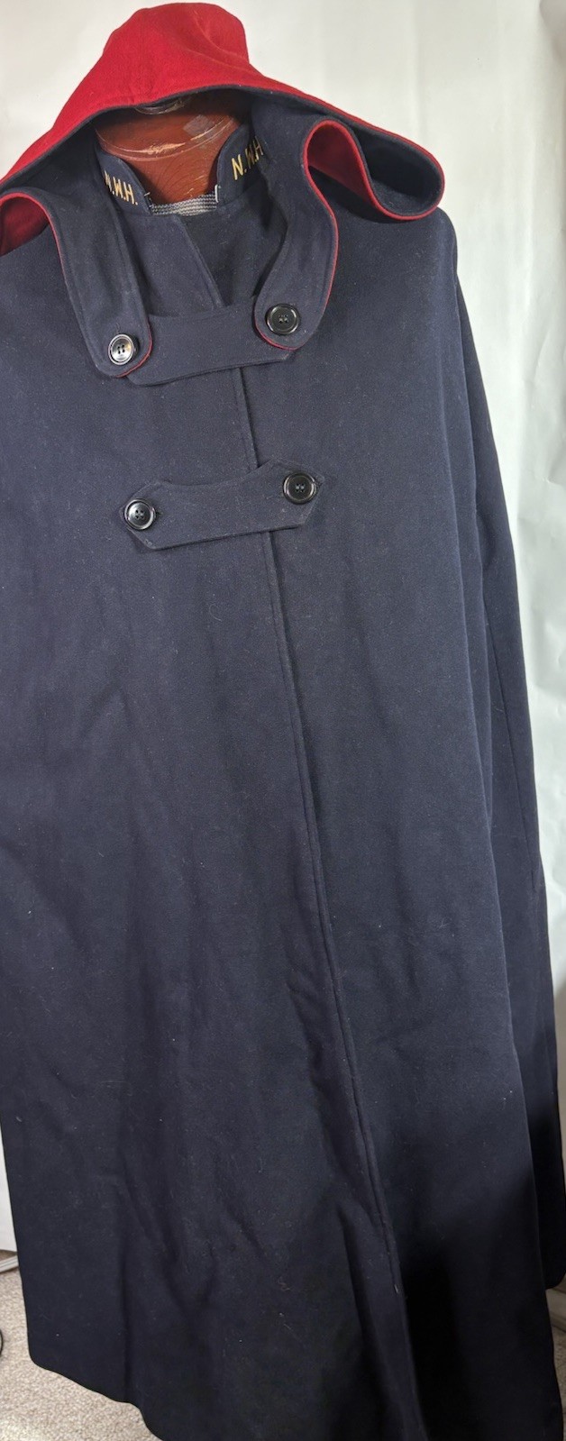 Rosalia Brand Vintage Navy Blue Wool Nurse Cape Red Lining Hood Full Length 49”