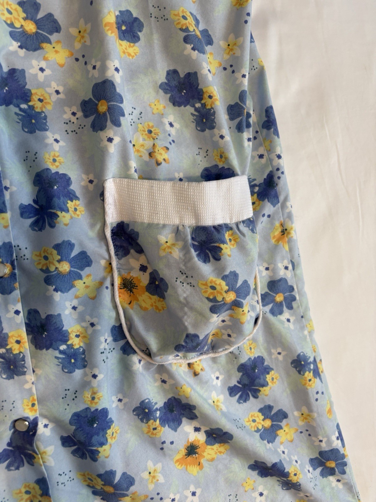Vintage Casual Nights Floral House Dress /Grannycore Lounge Dress